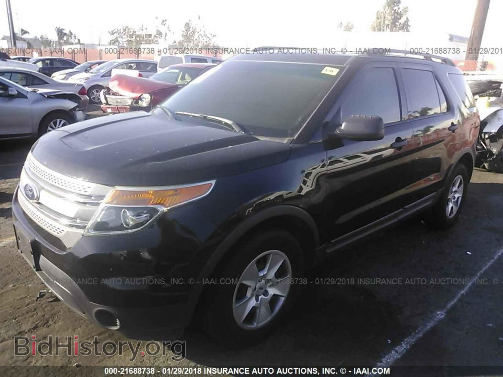 2012 Ford Explorer - VIN: 1FMHK7B92CGA48429 - Фото 2