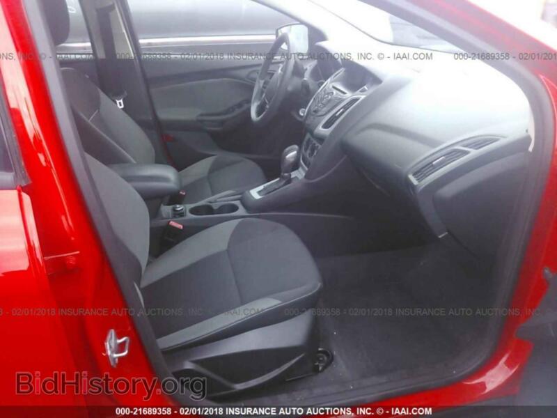 2012 Ford FOCUS (VIN 1FAHP3F21CL132850) — photo 5 of 10