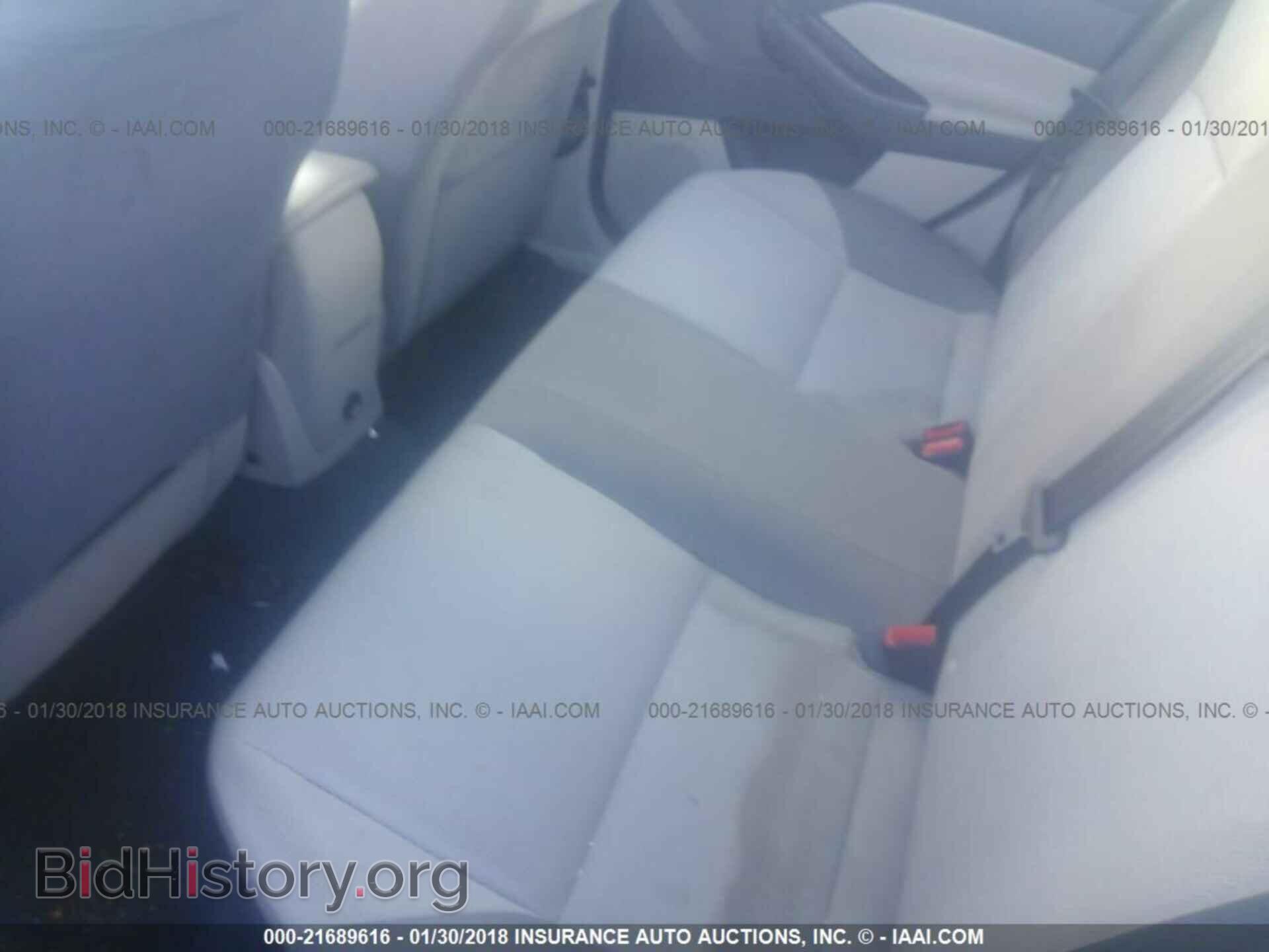 2012 Ford Focus - VIN: 1FAHP3F20CL478002 - Photo 8