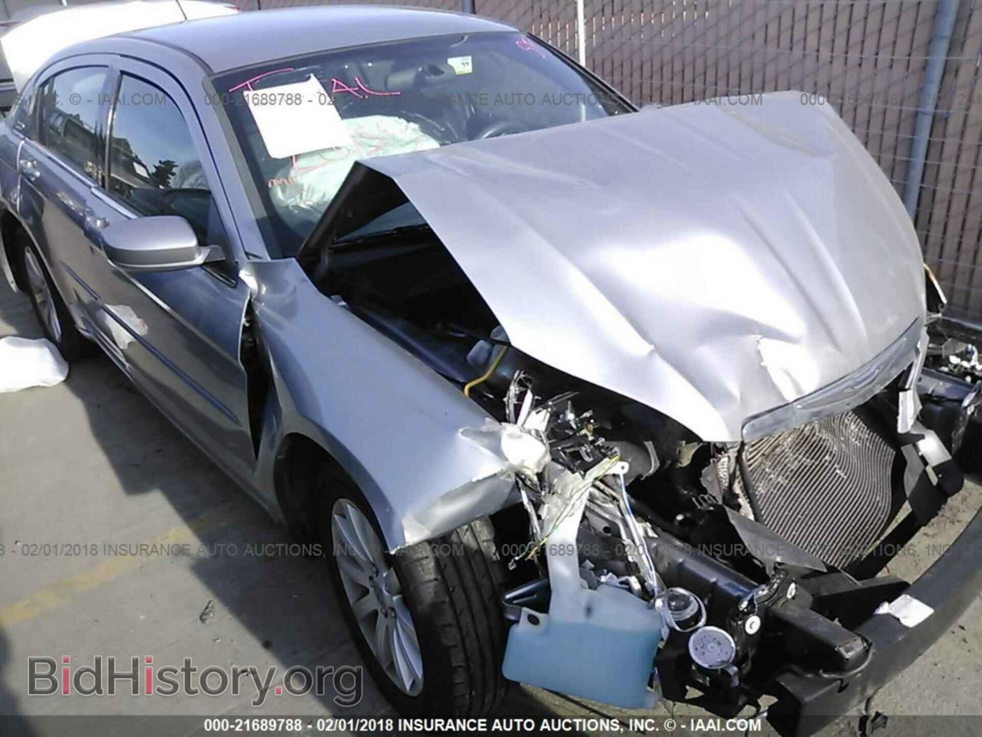 Photo 1C3CCBBB6DN606088 - Chrysler 200 2013