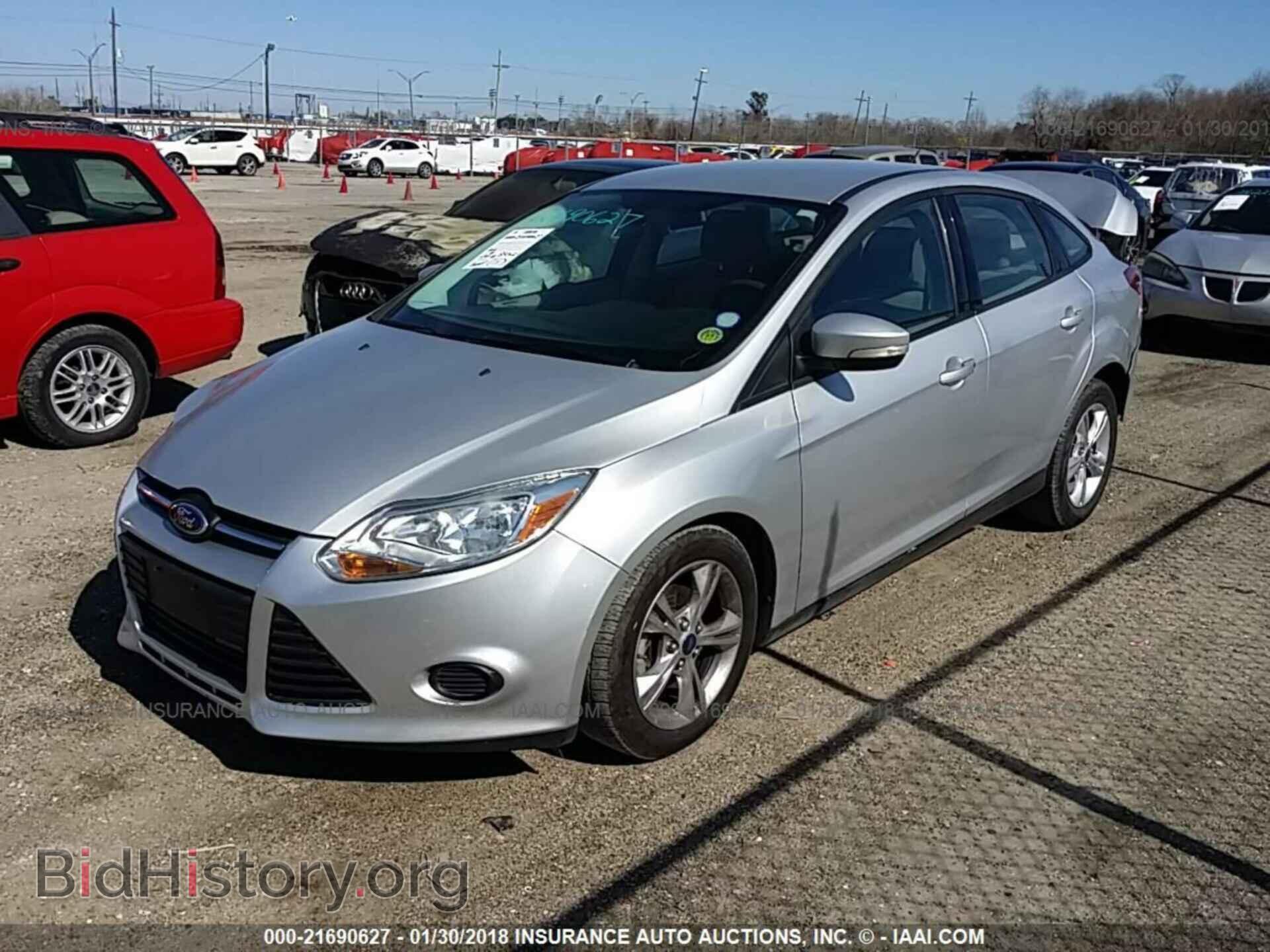 2013 Ford Focus - VIN: 1FADP3F24DL309584 - Photo 2