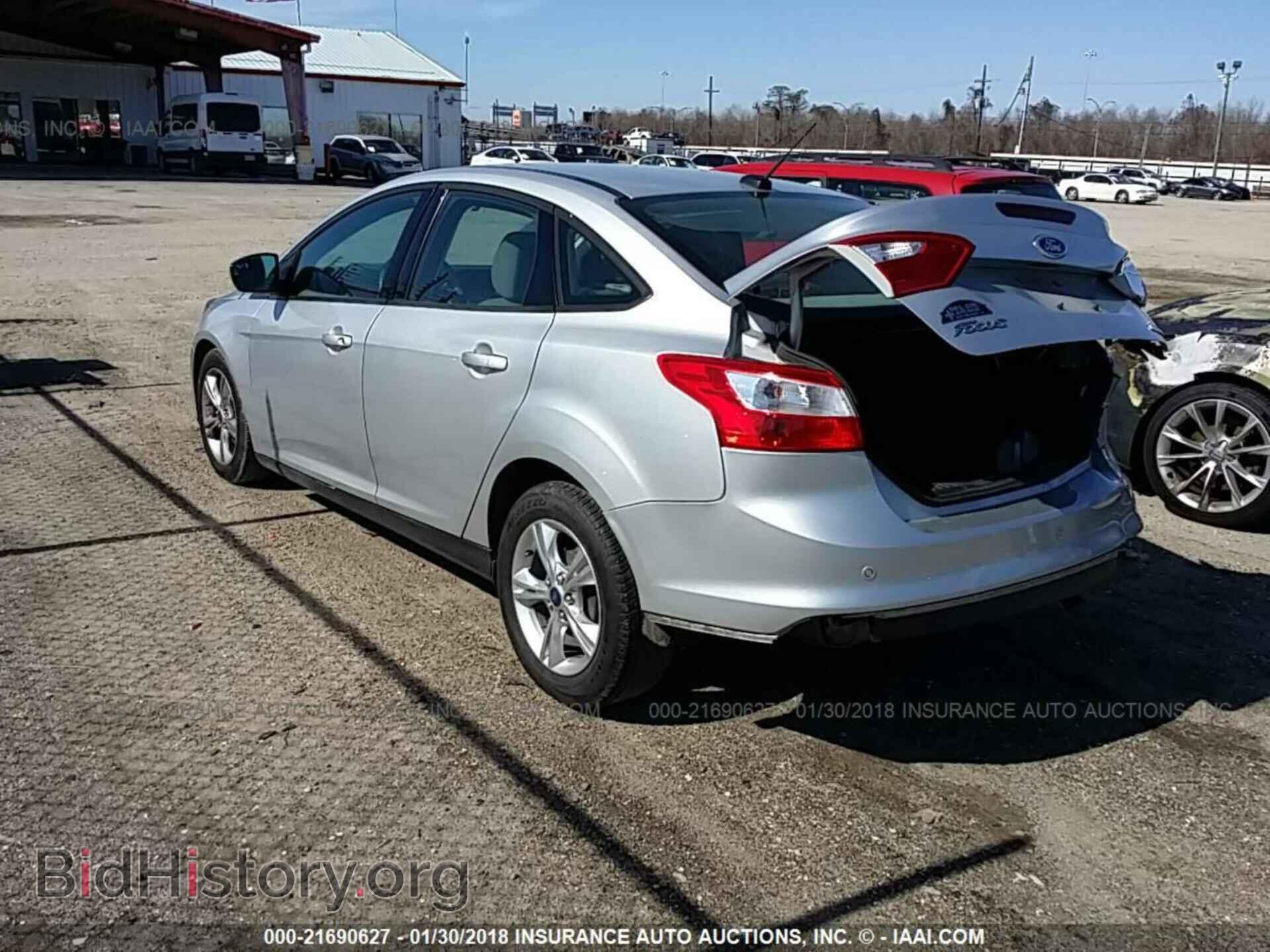 2013 Ford Focus - VIN: 1FADP3F24DL309584 - Photo 3