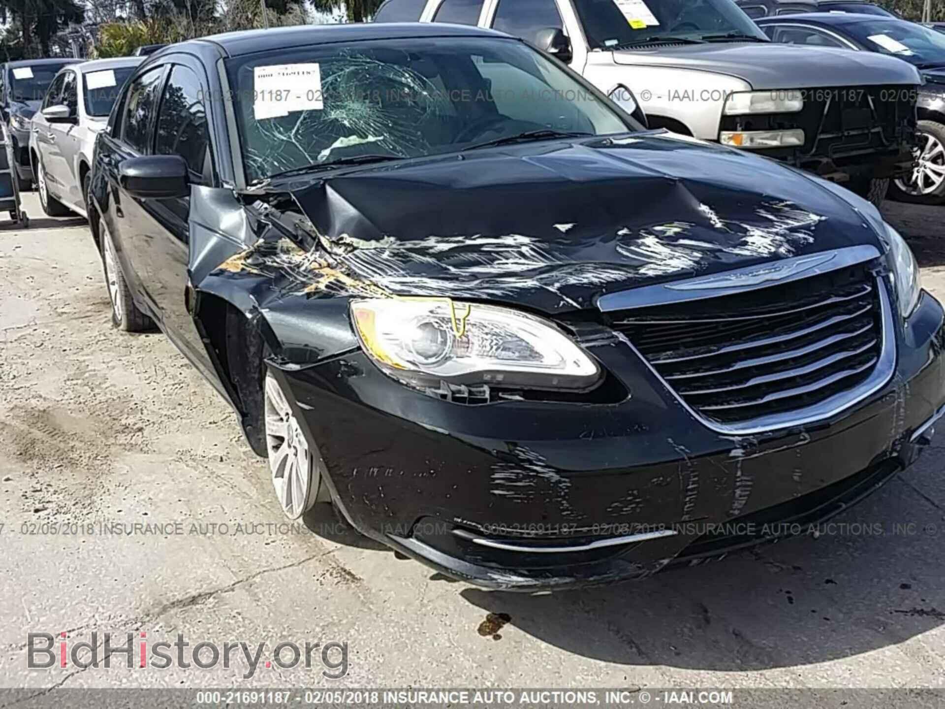 2011 Chrysler 200 - VIN: 1C3BC1FB2BN500539 - Фото 6