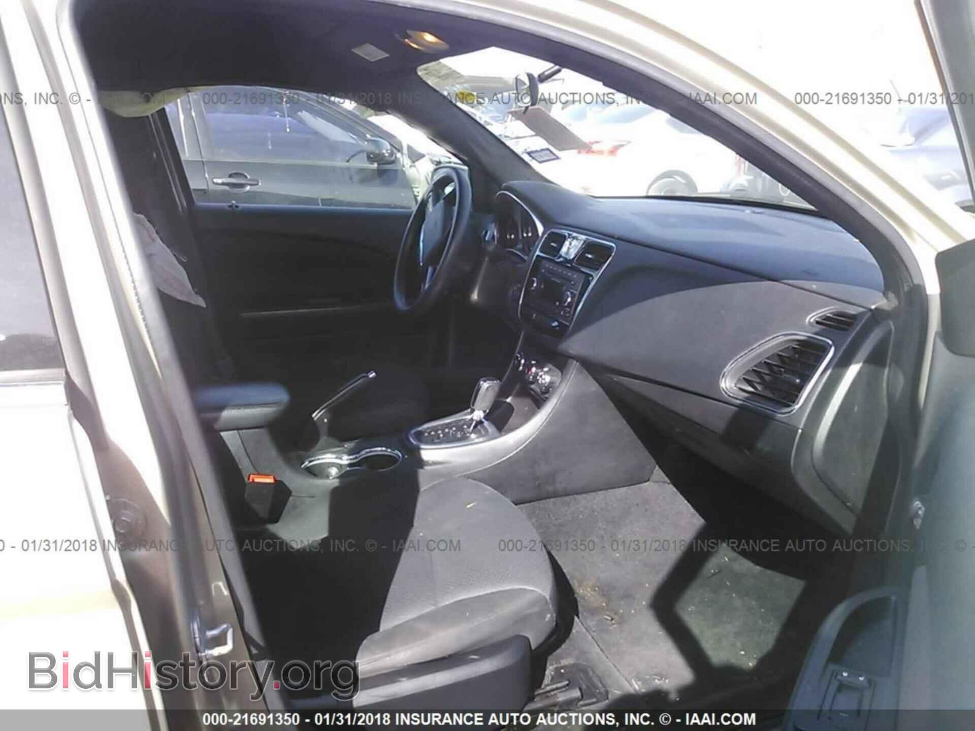 2014 Chrysler 200 - VIN: 1C3CCBAB4EN123265 - Фото 5