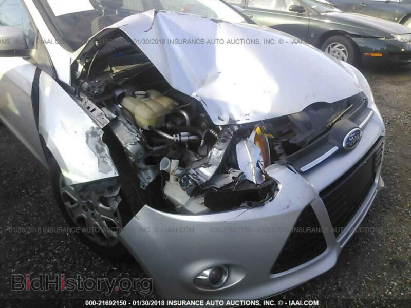 2012 Ford FOCUS (VIN 1FAHP3F21CL318193) — photo 6 of 10