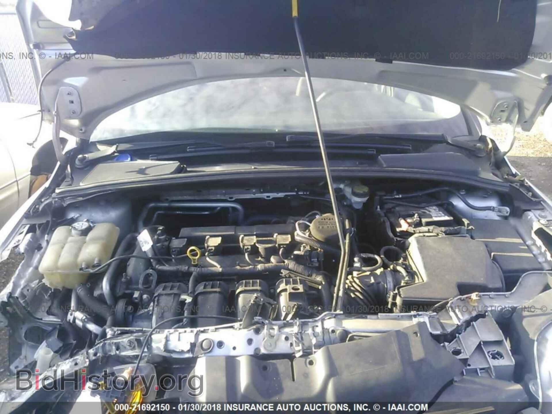 2012 Ford Focus - VIN: 1FAHP3F21CL318193 - Photo 10