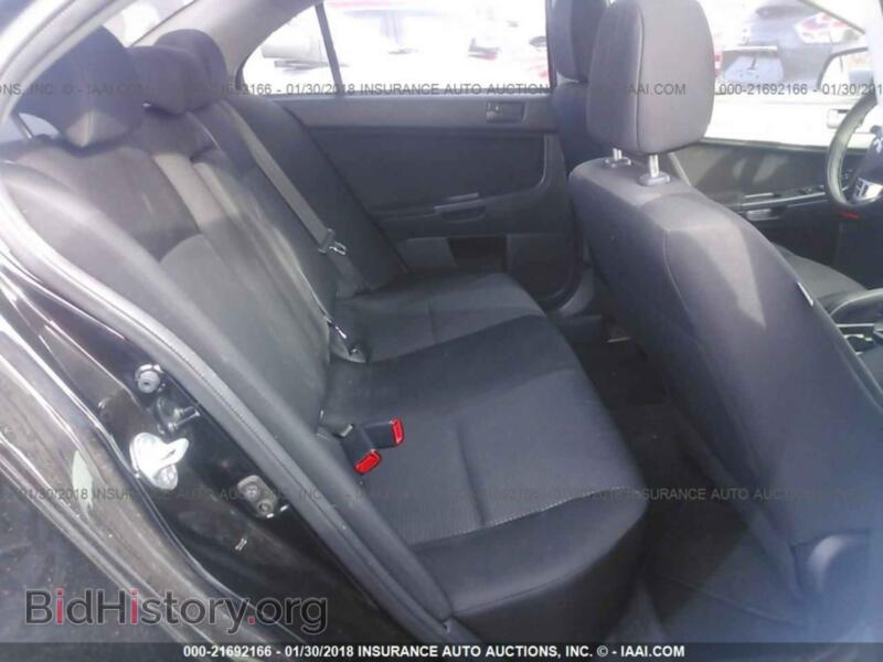 2011 Mitsubishi LANCER (VIN JA32U2FU0BU009634) — фото 8 из 10