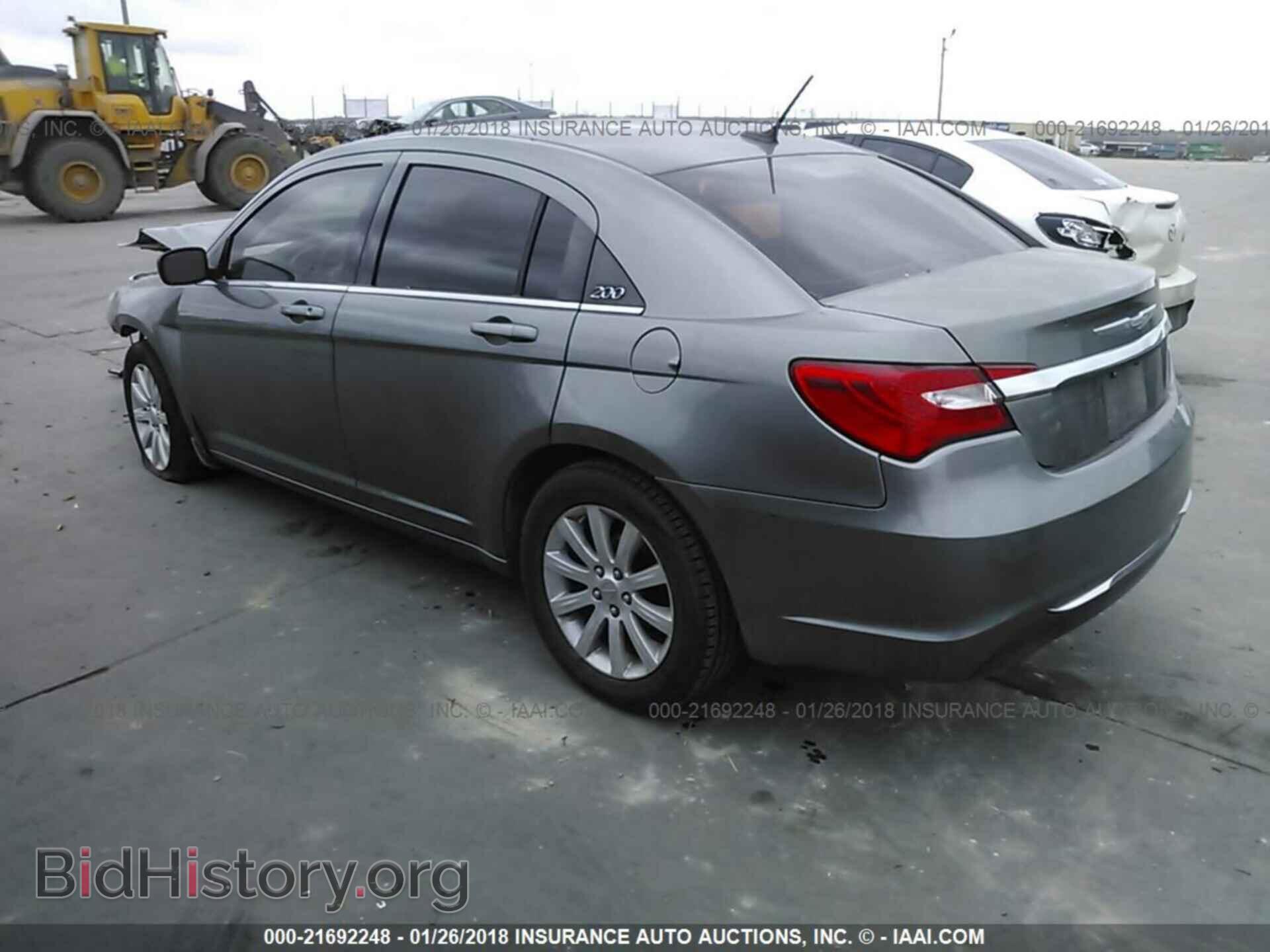 2013 Chrysler 200 - VIN: 1C3CCBBB5DN505446 - Photo 3