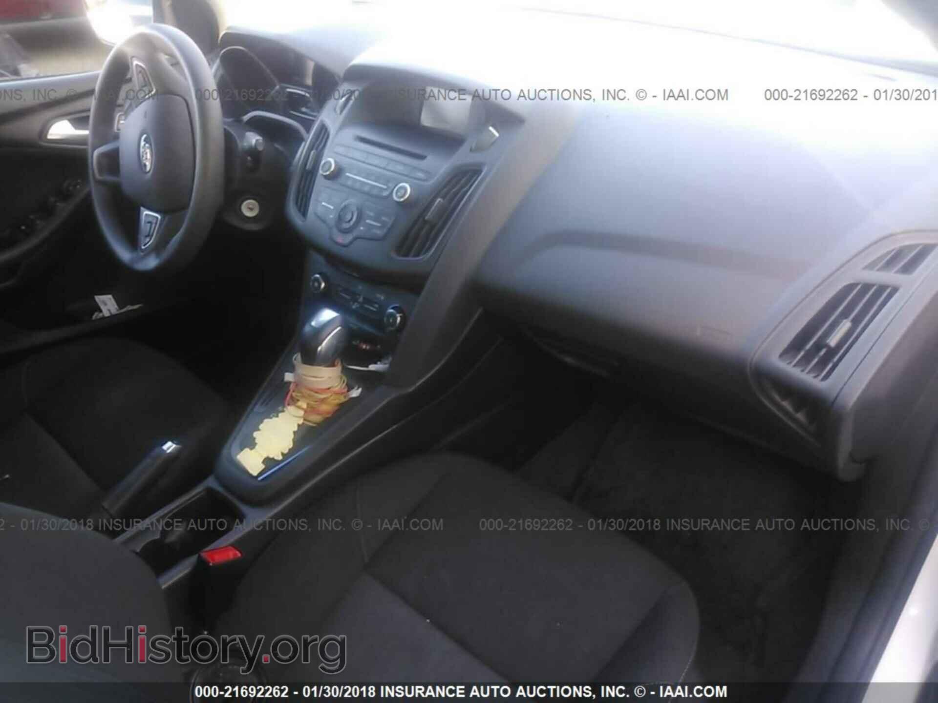2015 Ford Focus - VIN: 1FADP3K22FL350188 - Photo 5