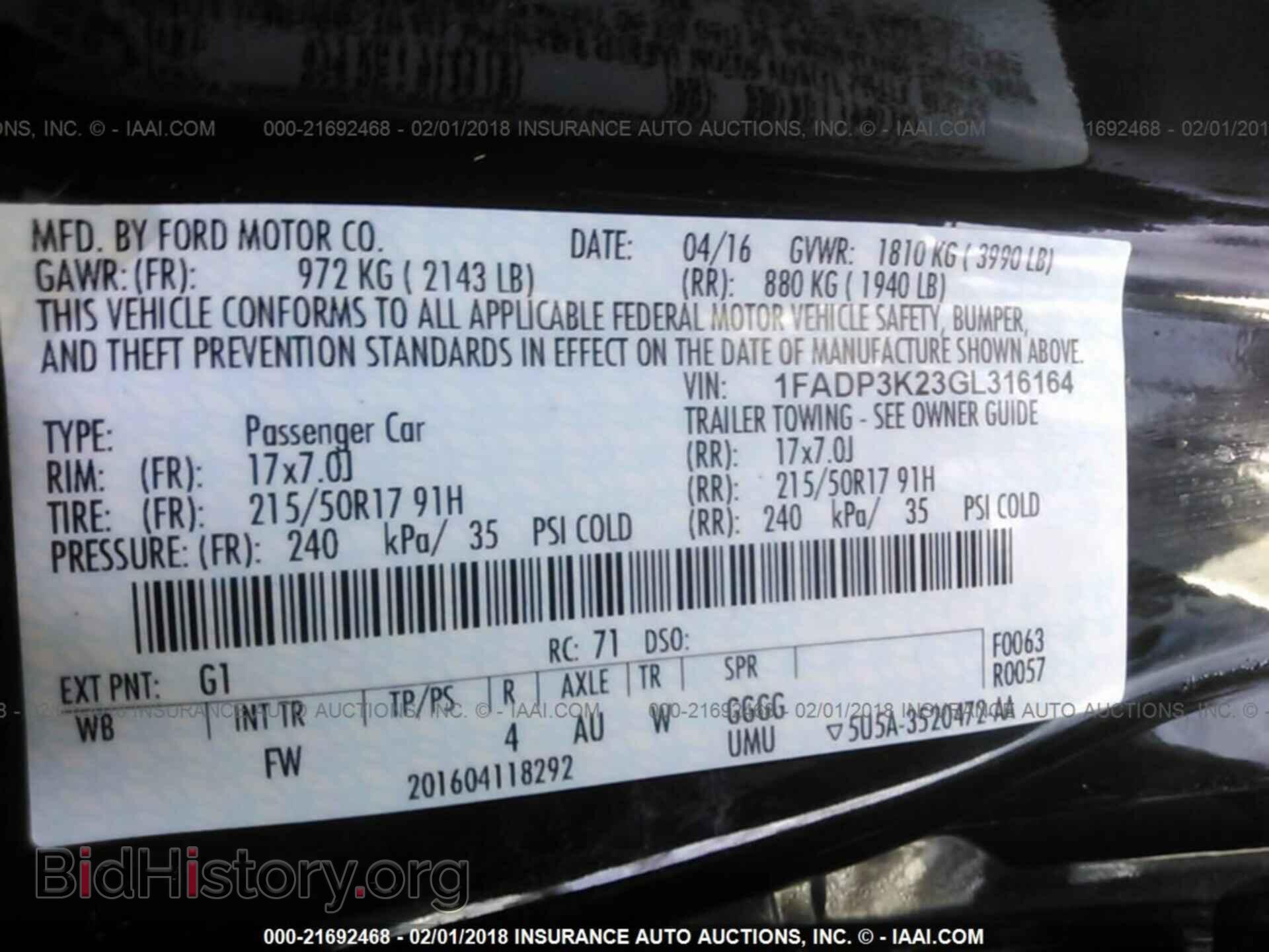 2016 Ford Focus - VIN: 1FADP3K23GL316164 - Photo 9