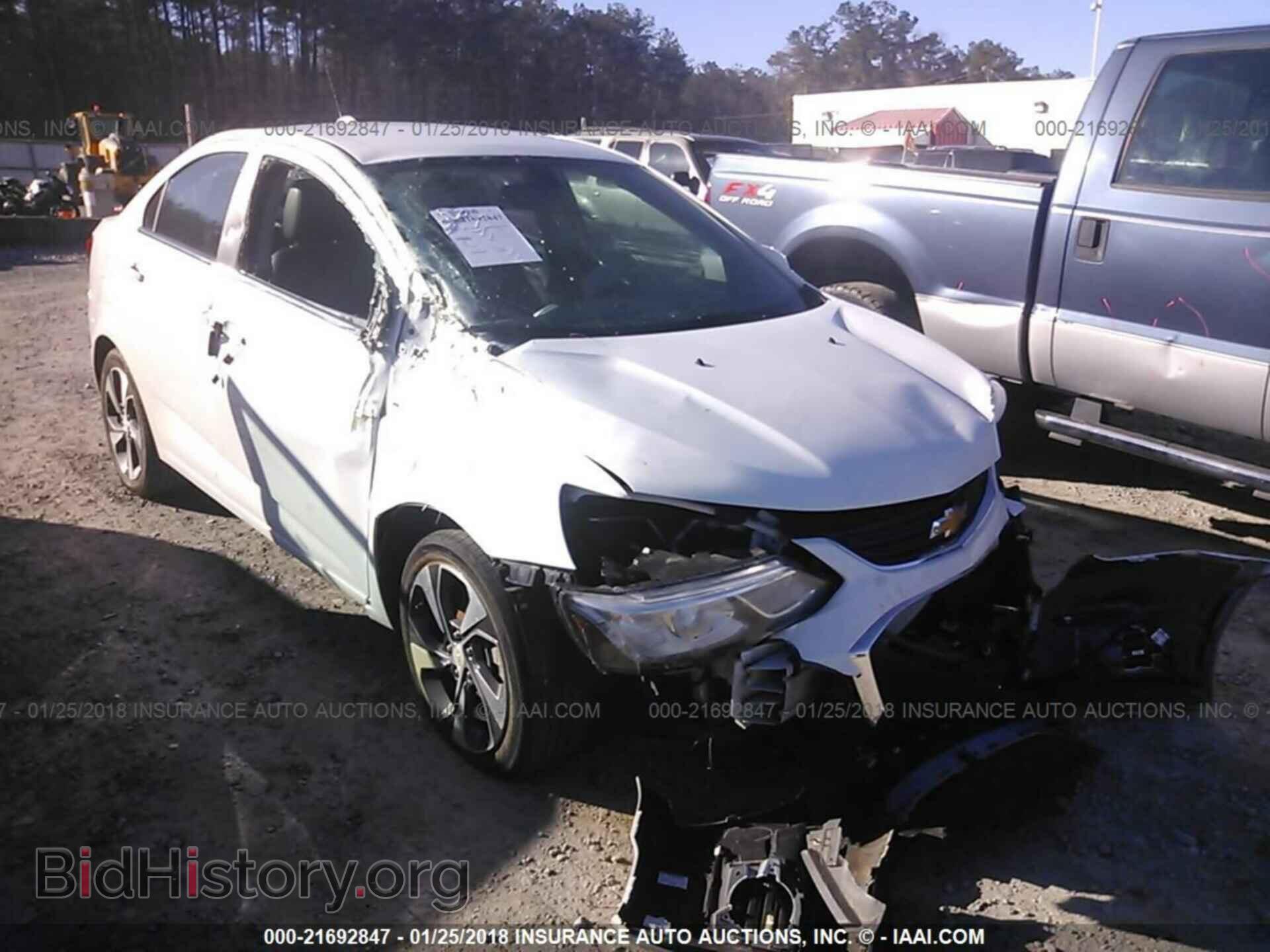 Photo 1G1JF5SB0H4126984 - Chevrolet Sonic 2017