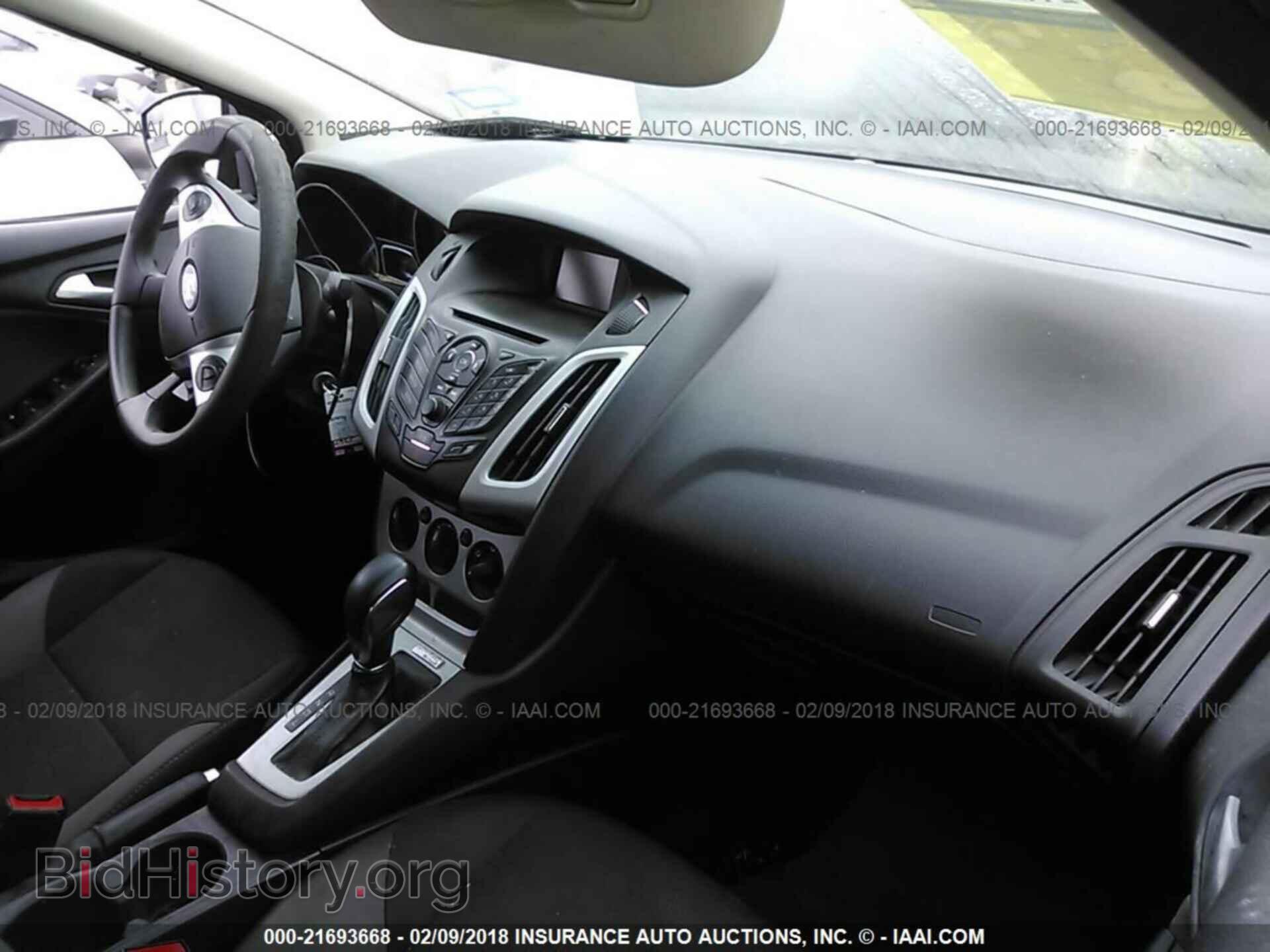 2013 Ford Focus - VIN: 1FADP3F20DL351881 - Фото 5