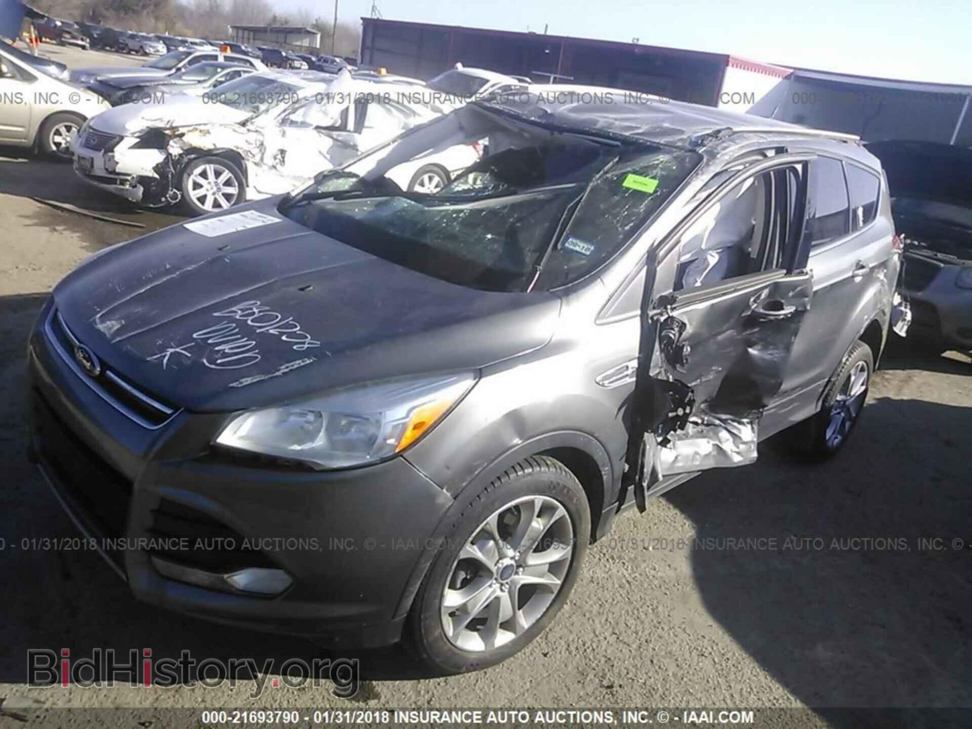 2014 Ford Escape - VIN: 1FMCU0J95EUB02601 - Фото 2