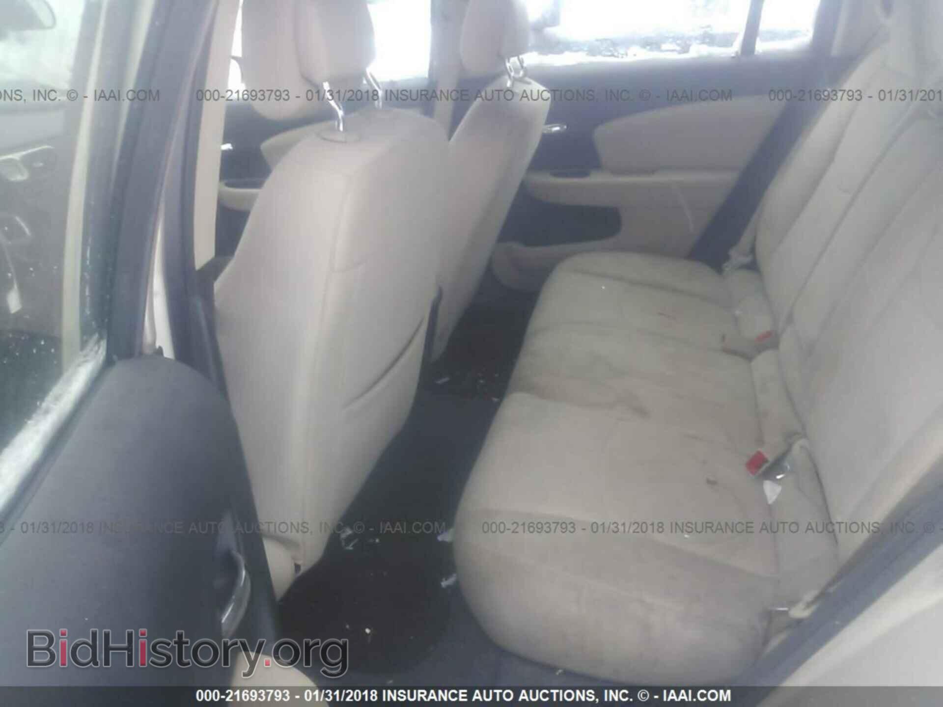 2013 Chrysler 200 - VIN: 1C3CCBBG5DN743017 - Фото 8