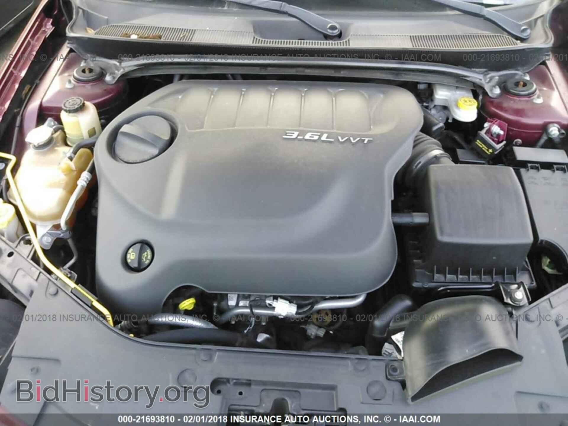2012 Chrysler 200 - VIN: 1C3CCBBGXCN184725 - Фото 10