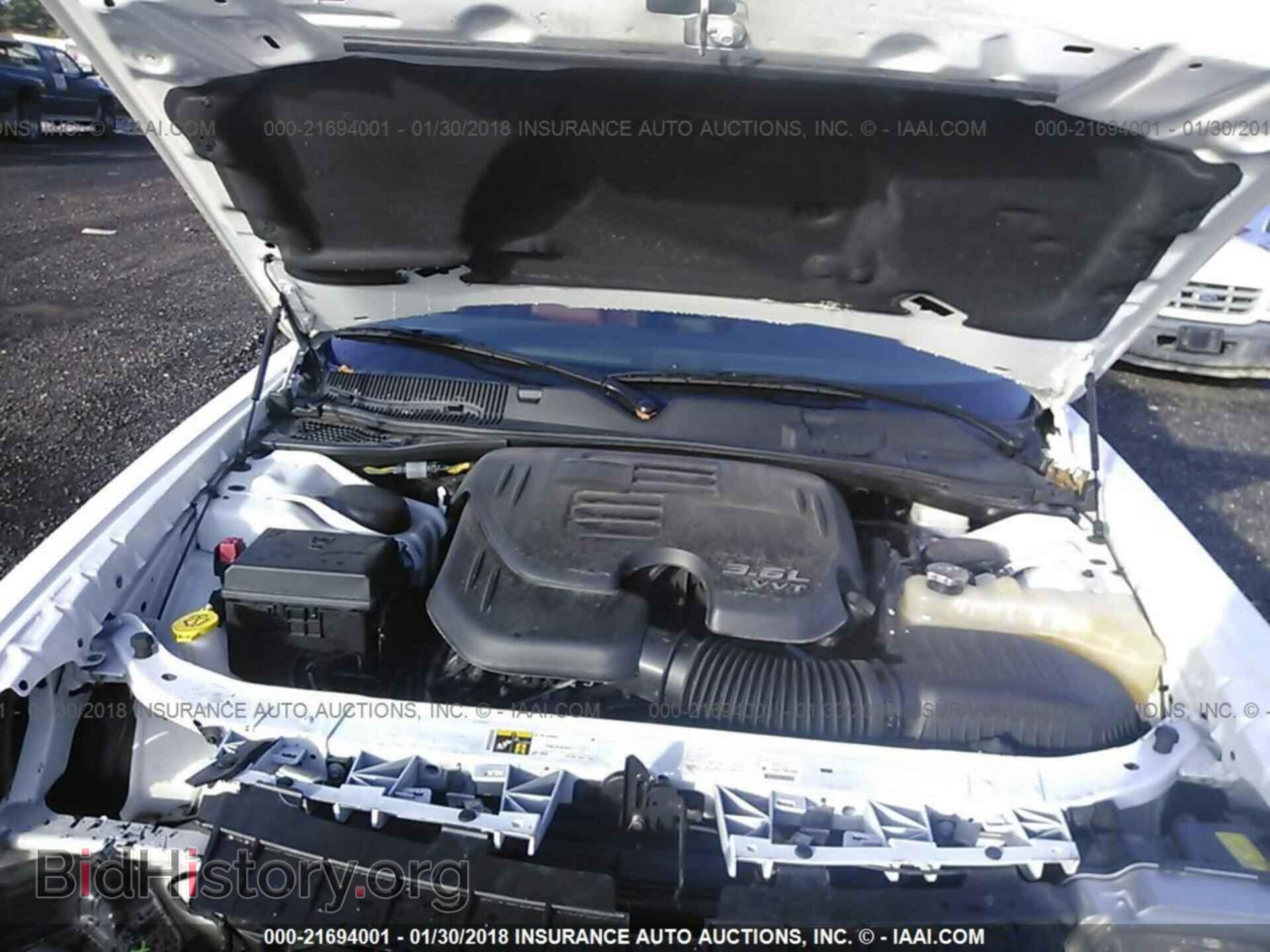 2014 Dodge Challenger - VIN: 2C3CDYAG8EH274470 - Photo 10