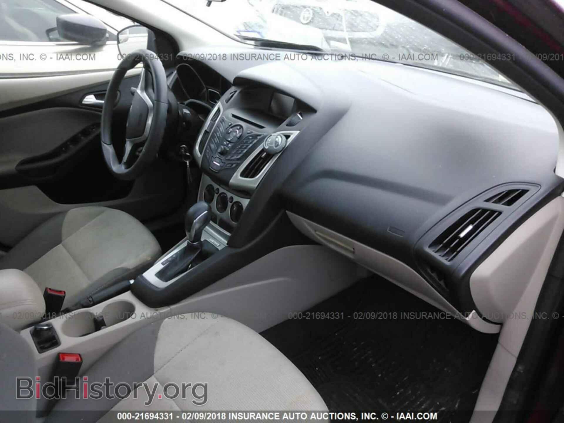 2014 Ford Focus - VIN: 1FADP3F20EL253757 - Photo 5