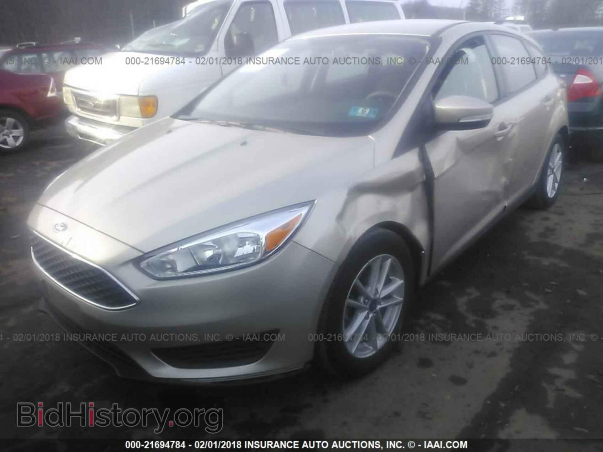 2017 Ford Focus - VIN: 1FADP3K20HL298921 - Photo 2
