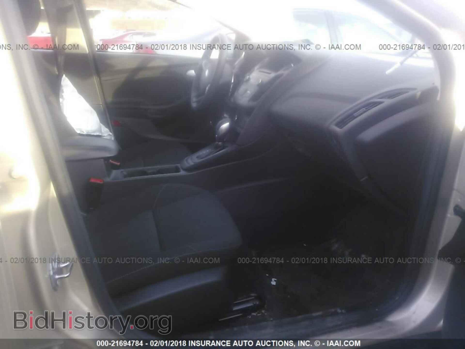 2017 Ford Focus - VIN: 1FADP3K20HL298921 - Photo 5