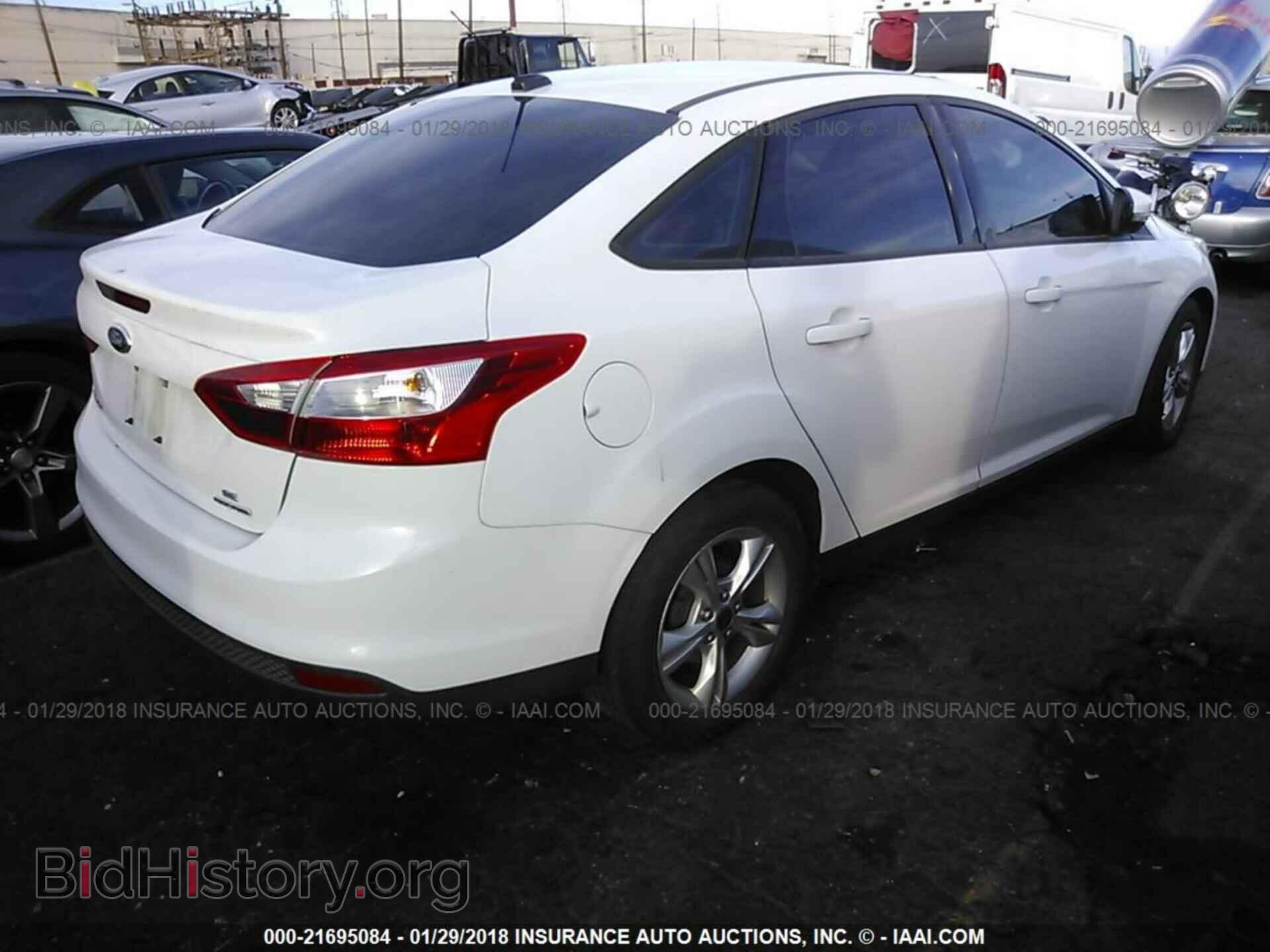 2014 Ford Focus - VIN: 1FADP3F26EL312021 - Фото 4