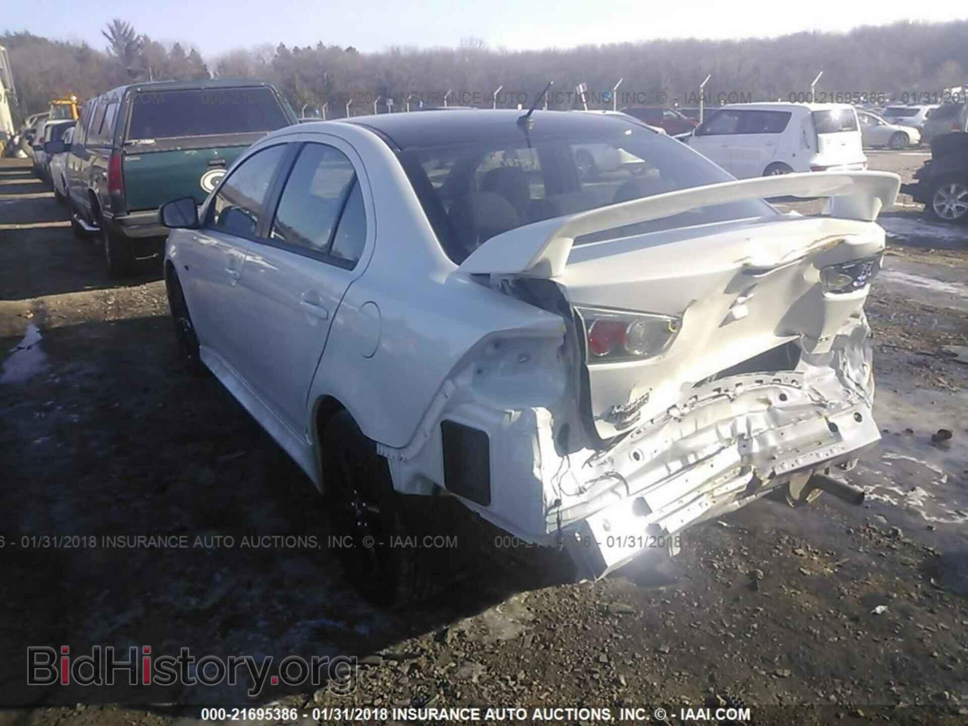 2017 Mitsubishi Lancer - VIN: JA32U2FU3HU012245 - Фото 3