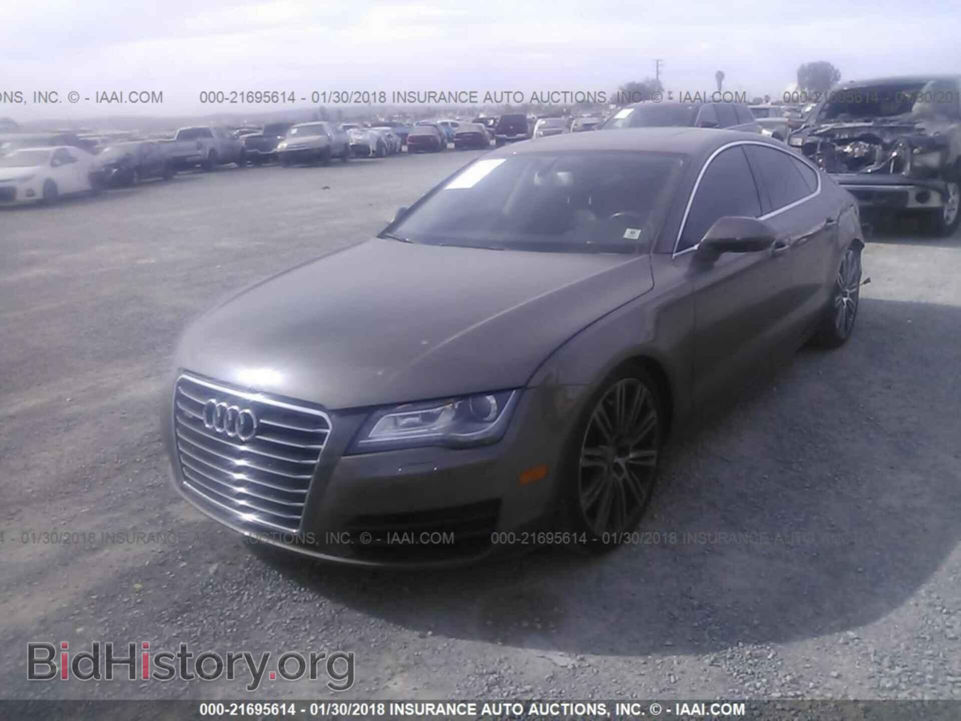 2012 Audi A7 - VIN: WAUSGAFC8CN006371 - Photo 2