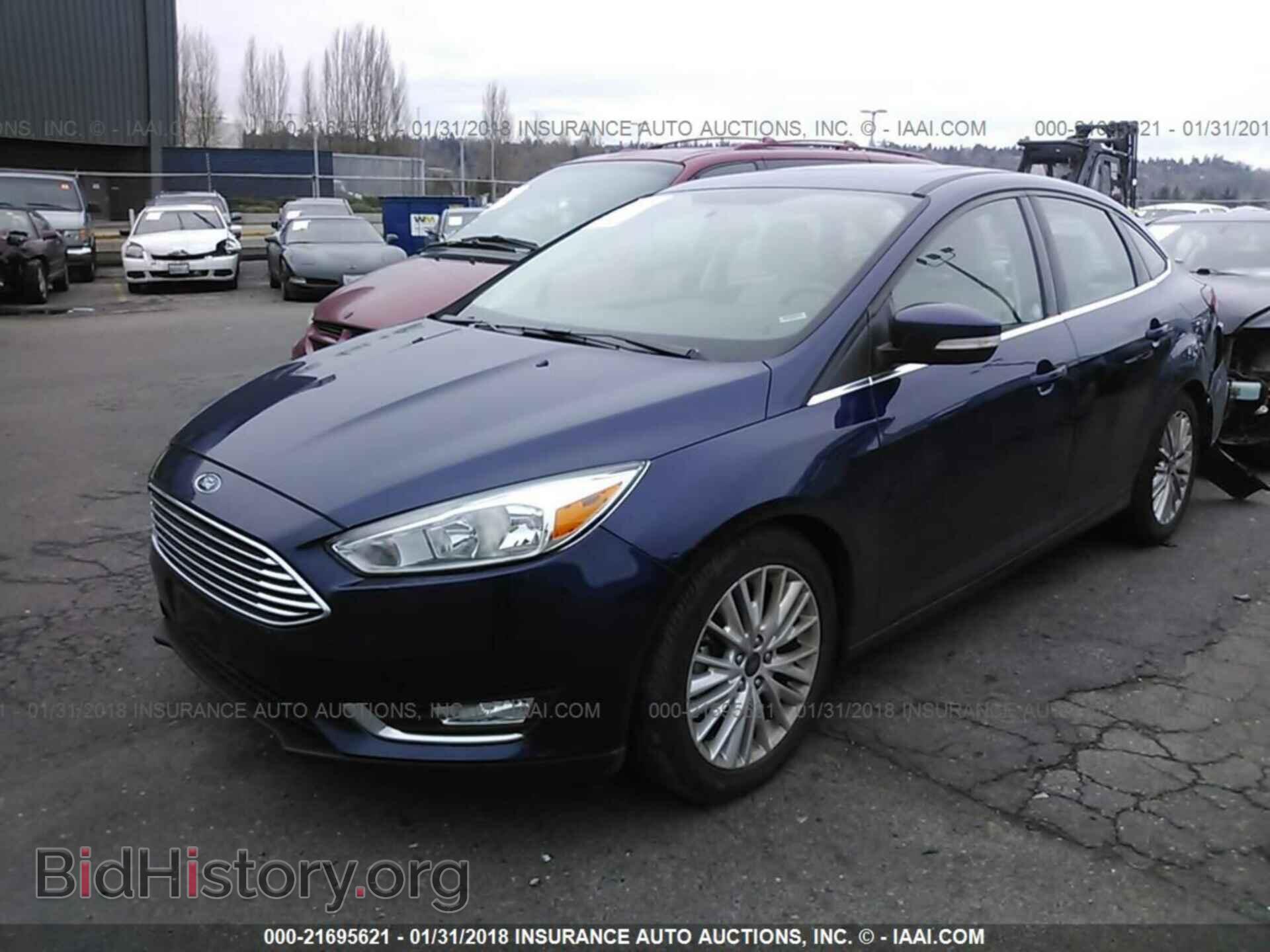 2017 Ford Focus - VIN: 1FADP3J28HL288123 - Фото 2