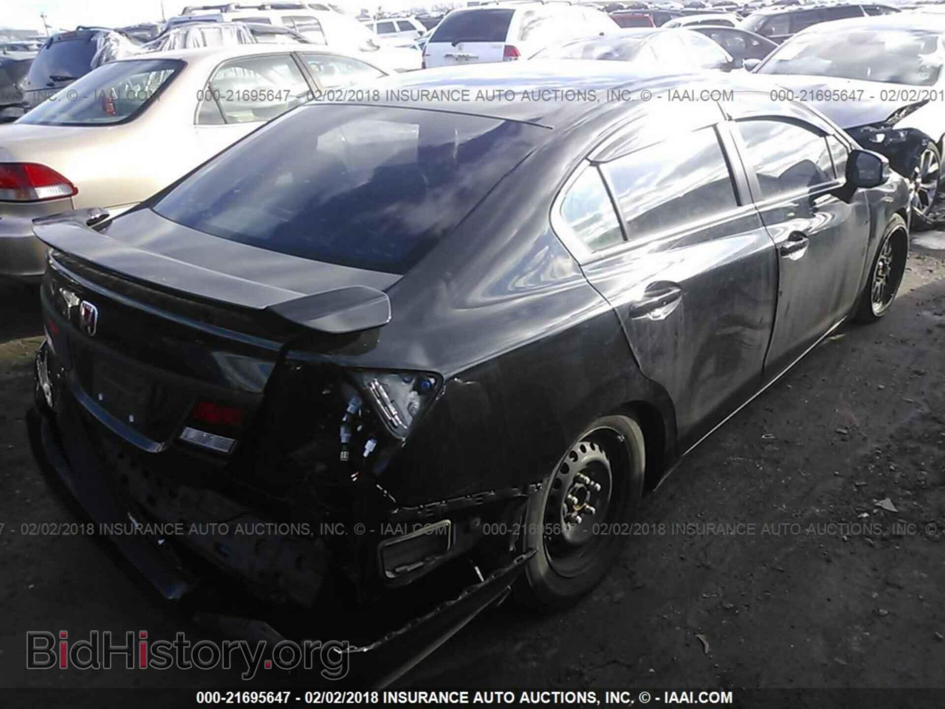 2013 Honda Civic - VIN: 19XFB2F59DE215232 - Photo 4
