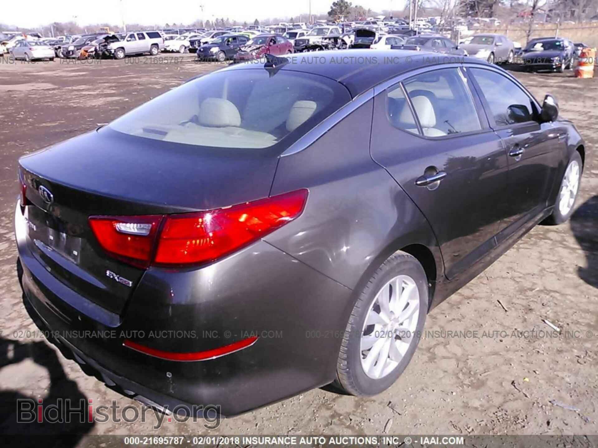 2014 Kia Optima - VIN: 5XXGN4A77EG268164 - Photo 4