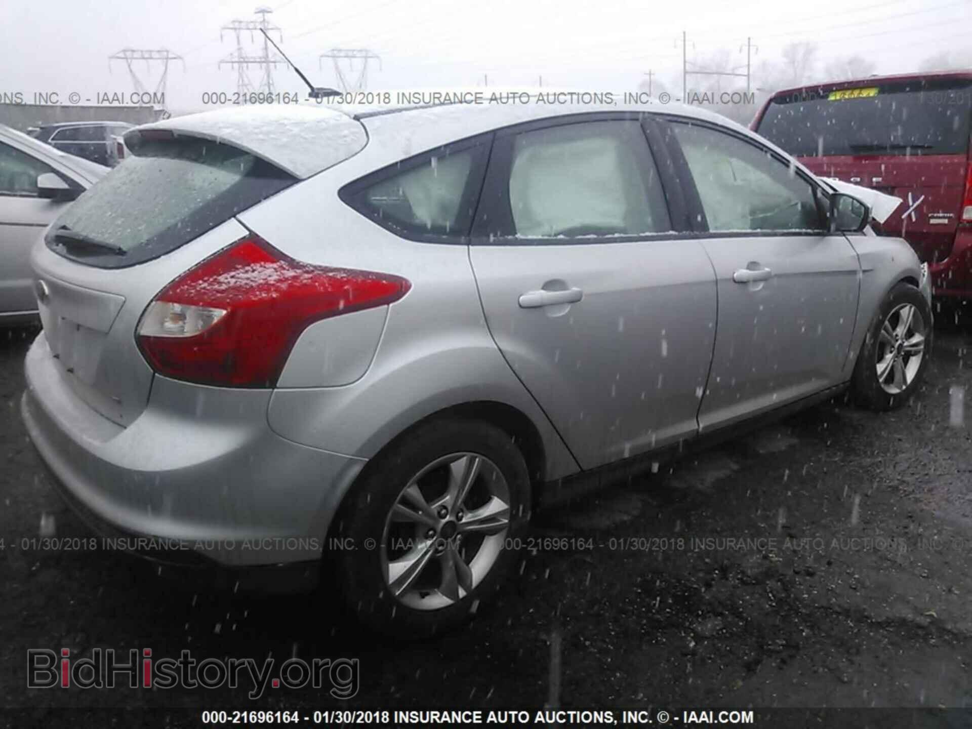 2014 Ford Focus - VIN: 1FADP3K25EL201787 - Photo 4