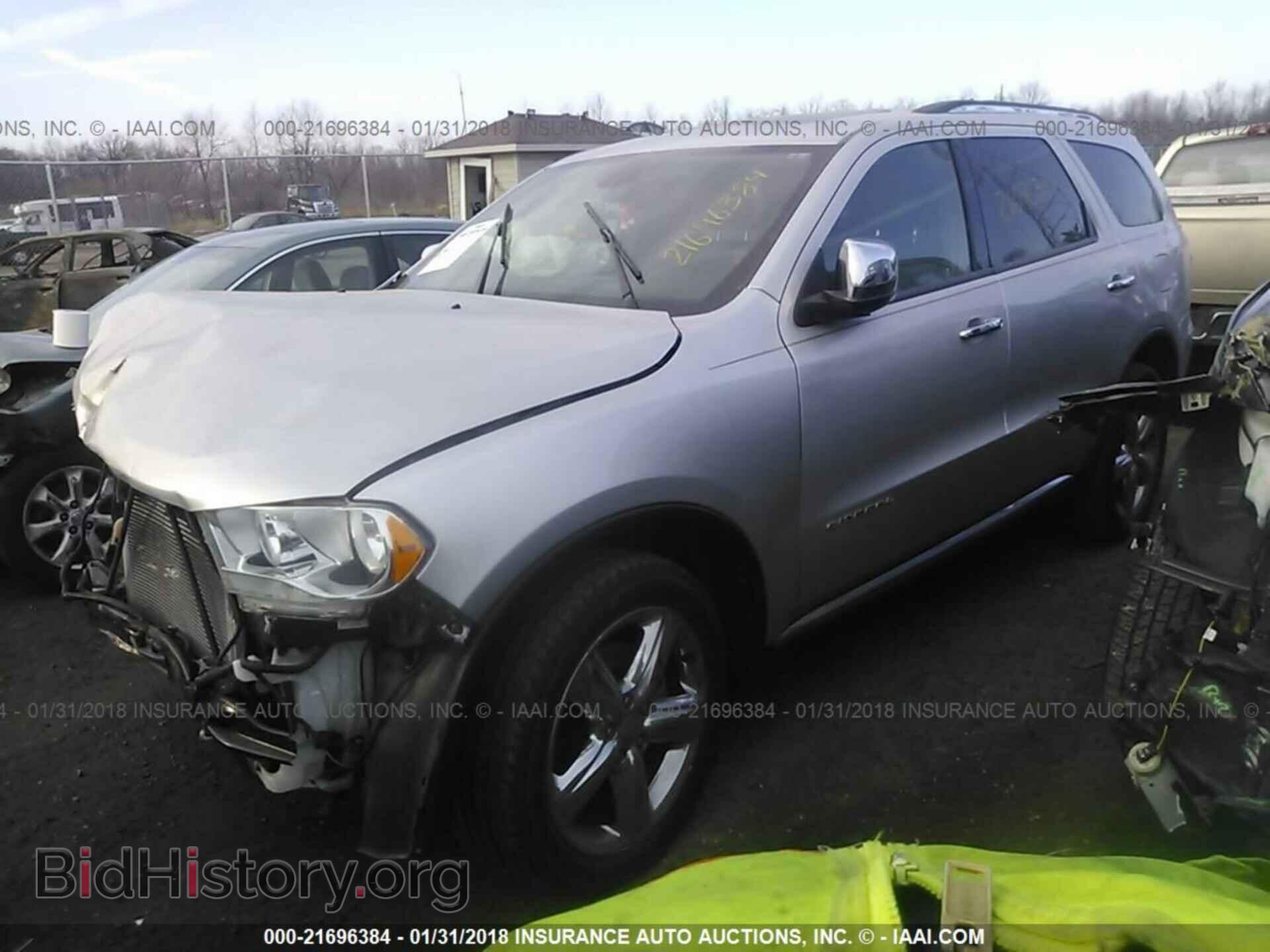 2011 Dodge Durango - VIN: 1D4SD5GTXBC613595 - Photo 2
