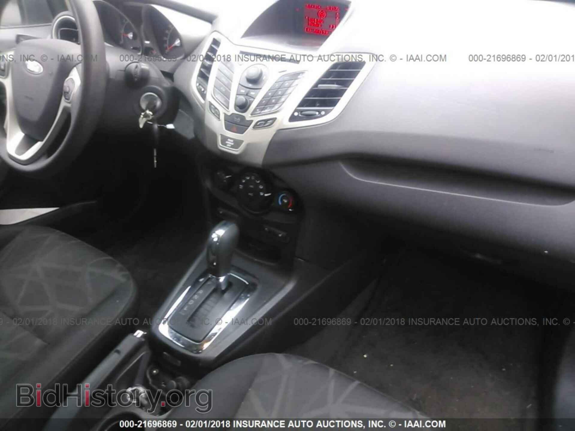 2011 Ford Fiesta - VIN: 3FADP4EJ8BM115392 - Фото 5