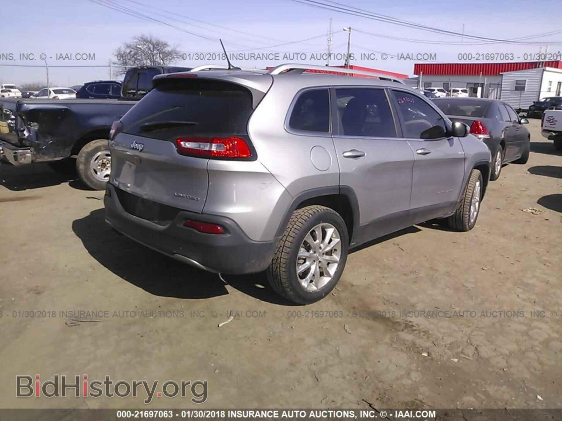 2014 Jeep Cherokee - VIN: 1C4PJLDB3EW131761 - Photo 4