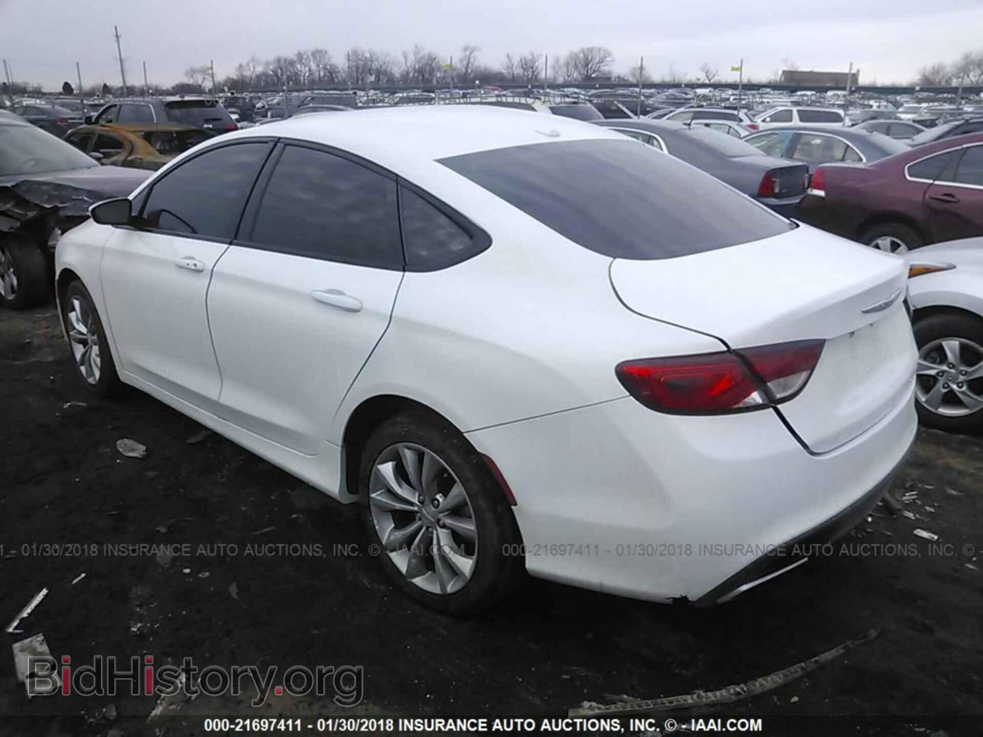 2015 Chrysler 200 - VIN: 1C3CCCBB5FN719667 - Photo 3