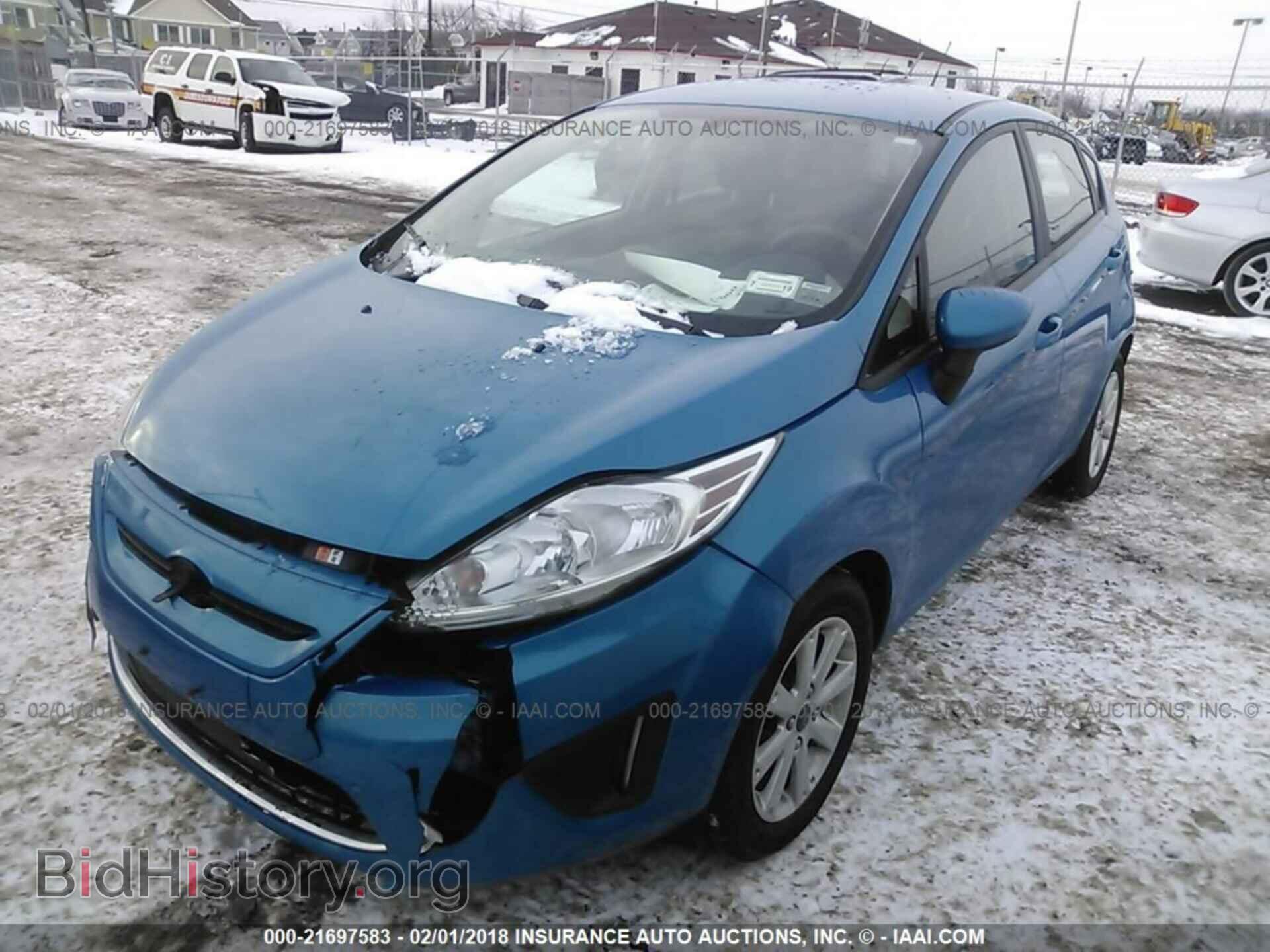 2012 Ford Fiesta - VIN: 3FADP4EJ2CM125840 - Фото 2