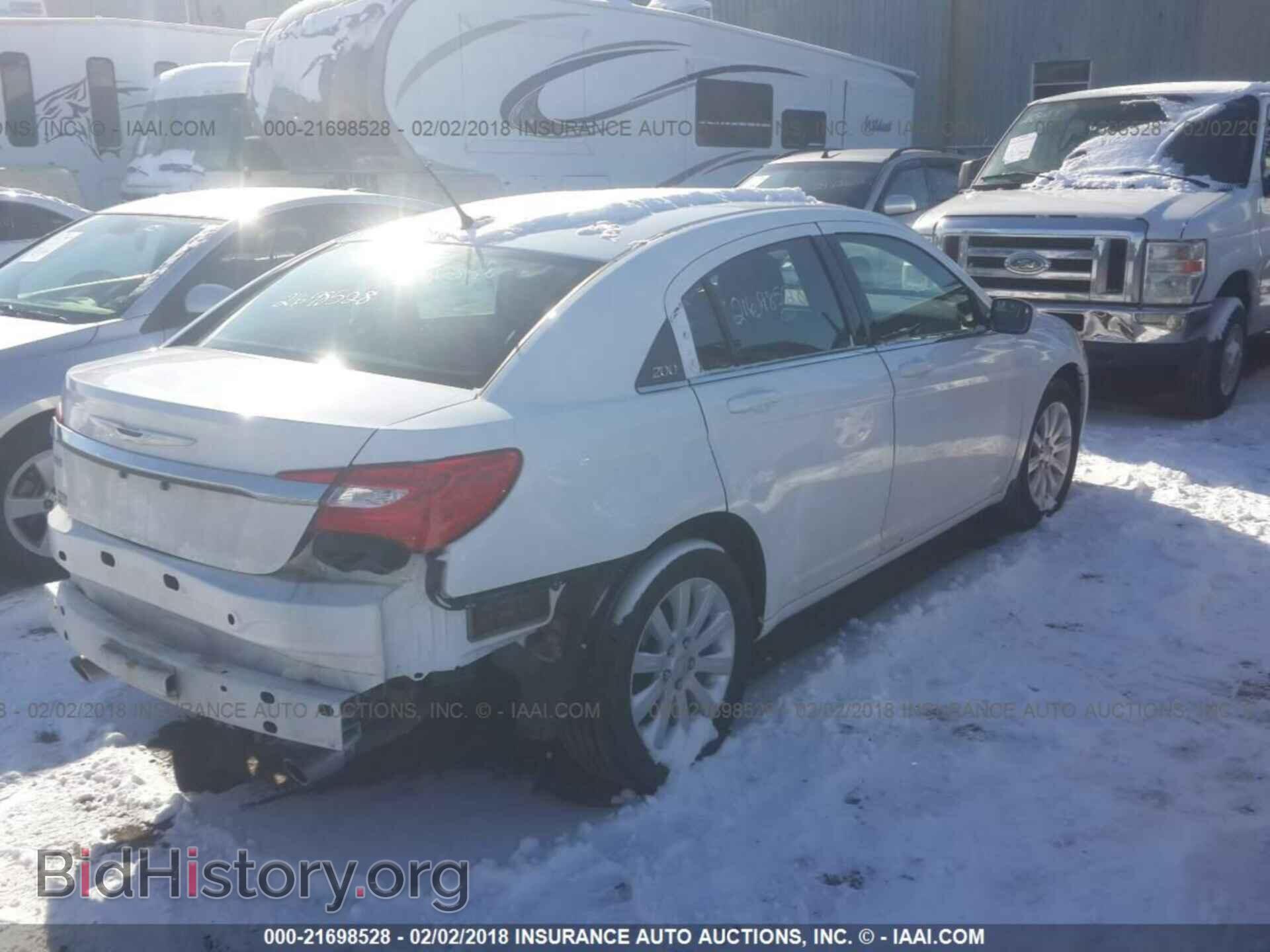 2013 Chrysler 200 - VIN: 1C3CCBBG9DN527316 - Photo 4