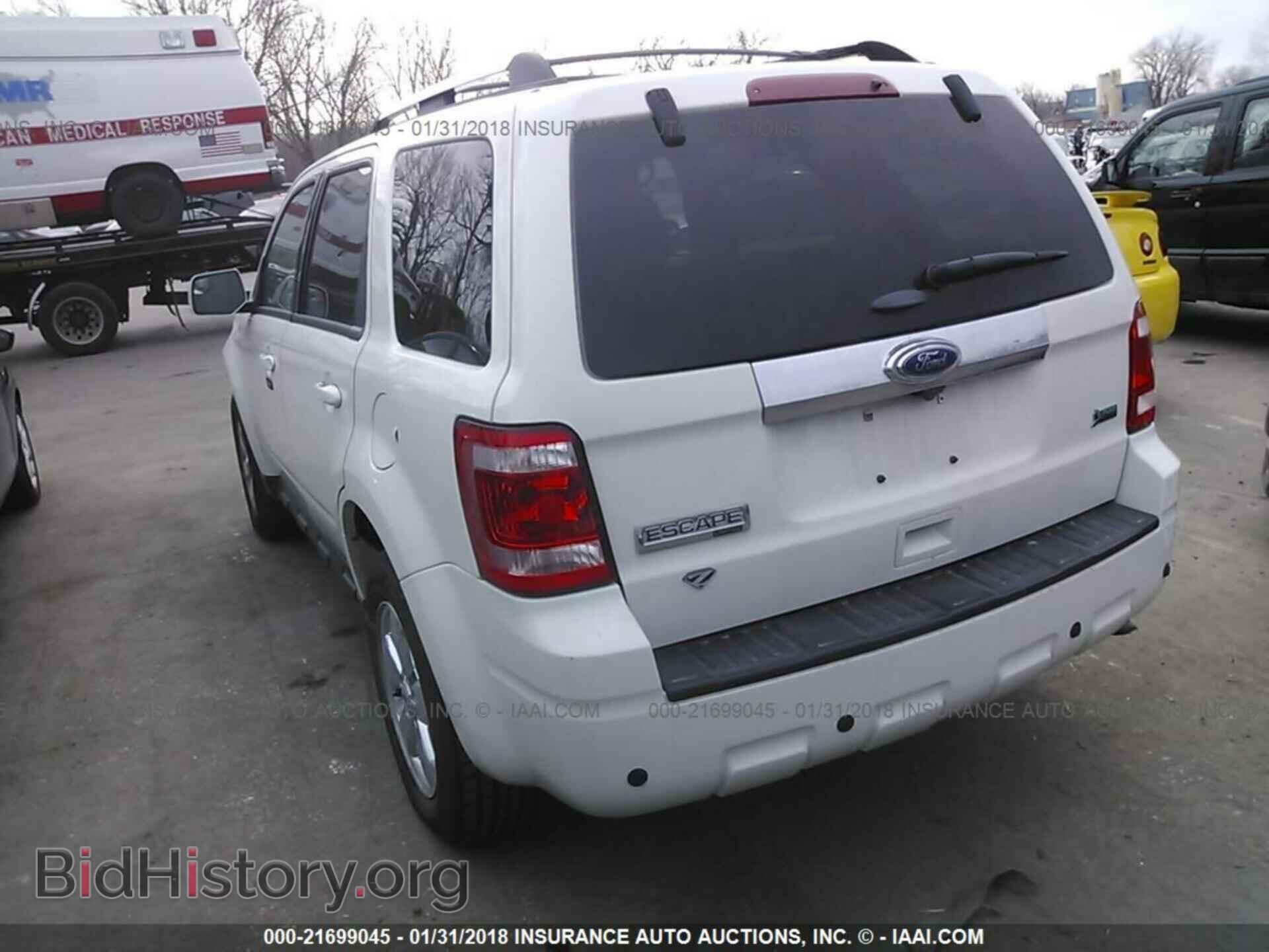 2012 Ford Escape - VIN: 1FMCU9EG5CKC25756 - Photo 3