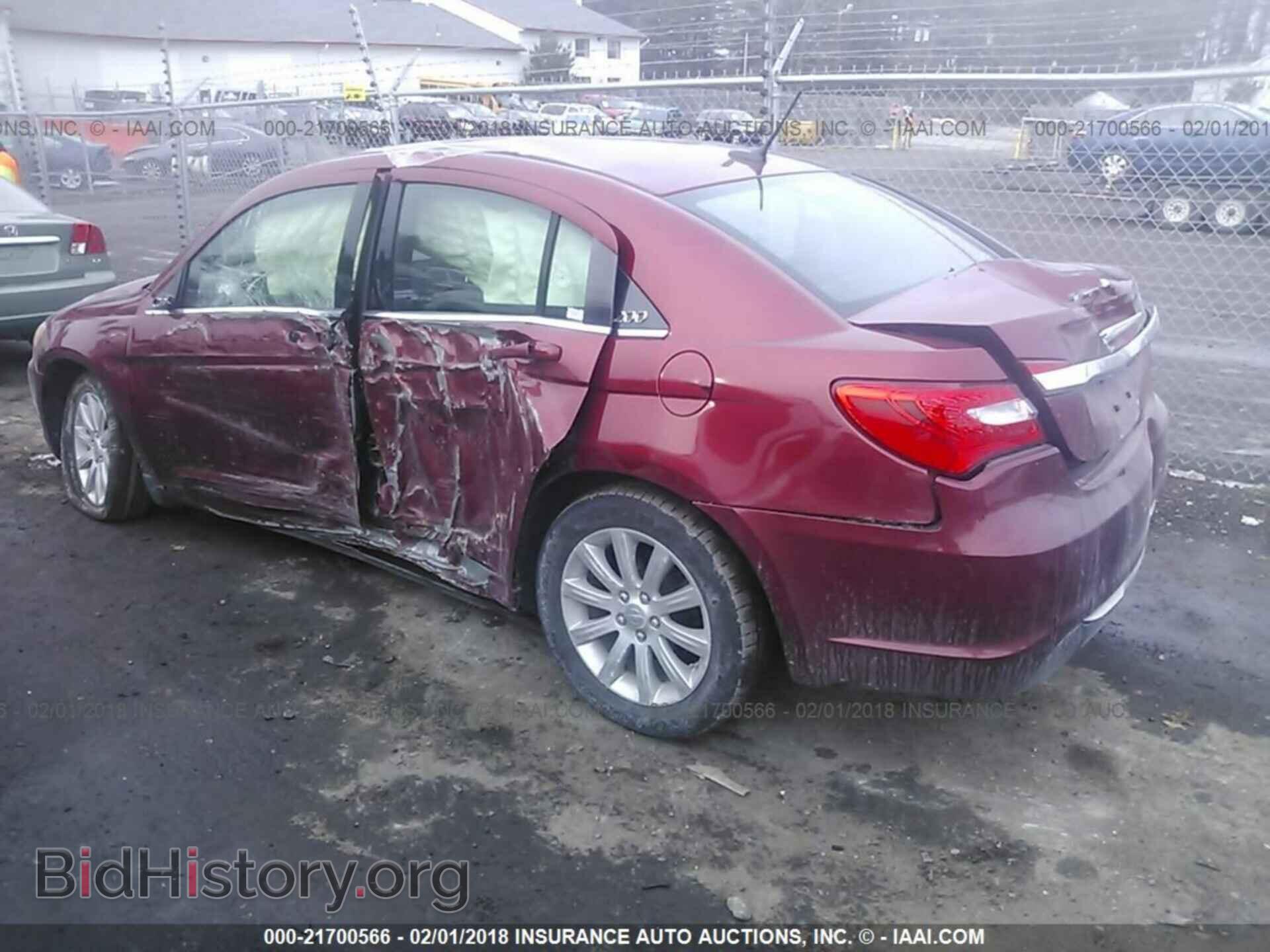 2013 Chrysler 200 - VIN: 1C3CCBBB5DN743605 - Photo 3