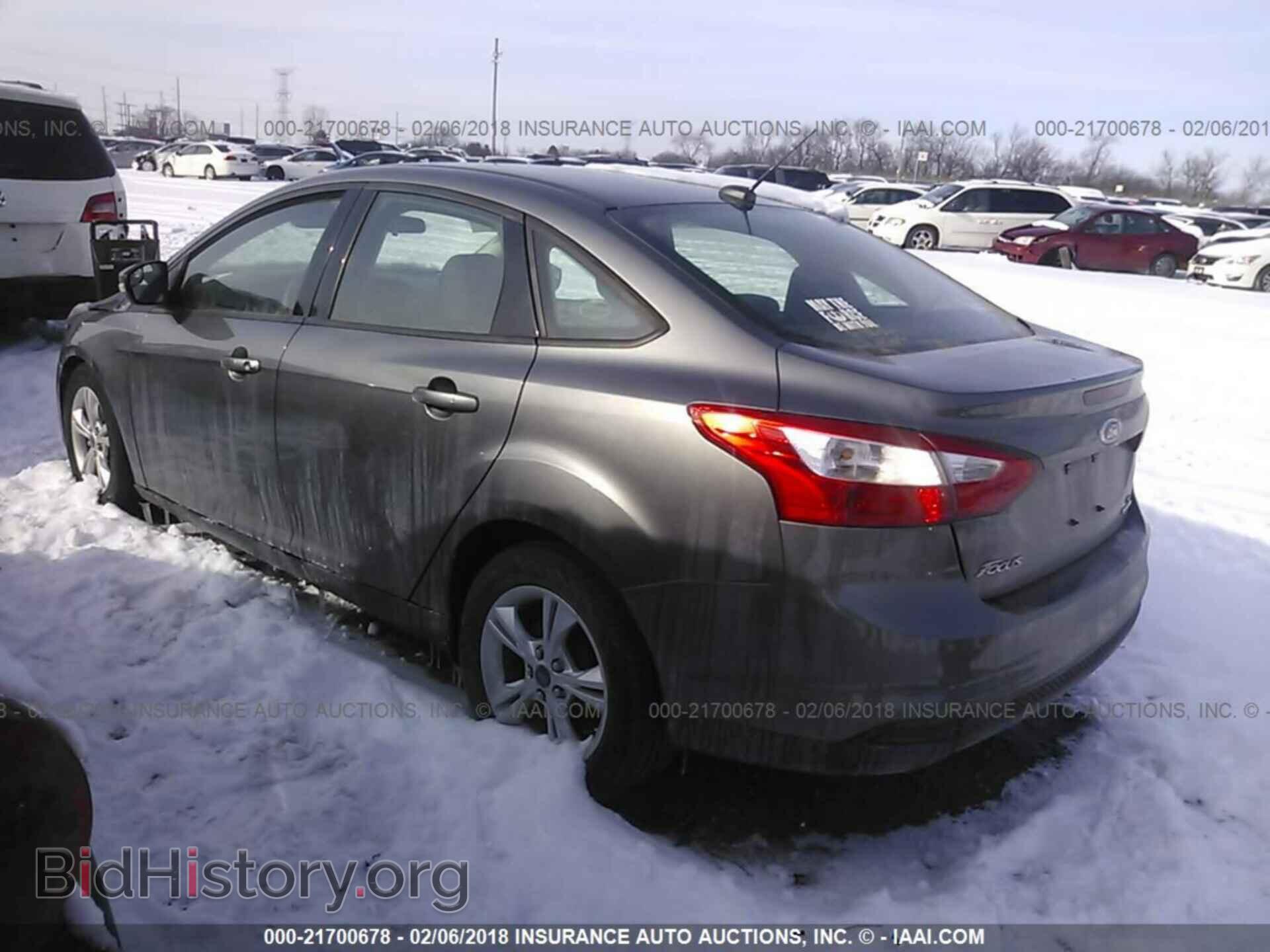 2014 Ford Focus - VIN: 1FADP3F2XEL339674 - Photo 3