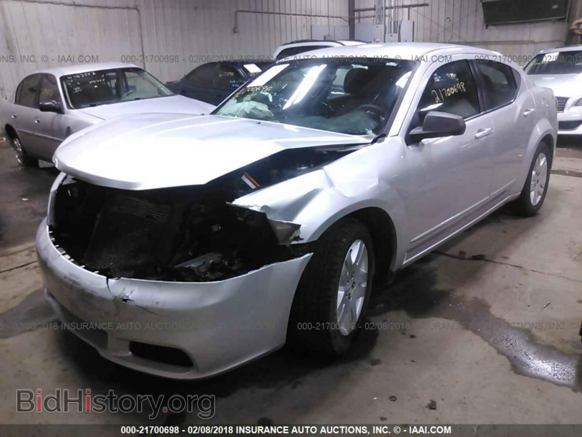 2011 Dodge Avenger - VIN: 1B3BD4FB3BN564794 - Photo 2