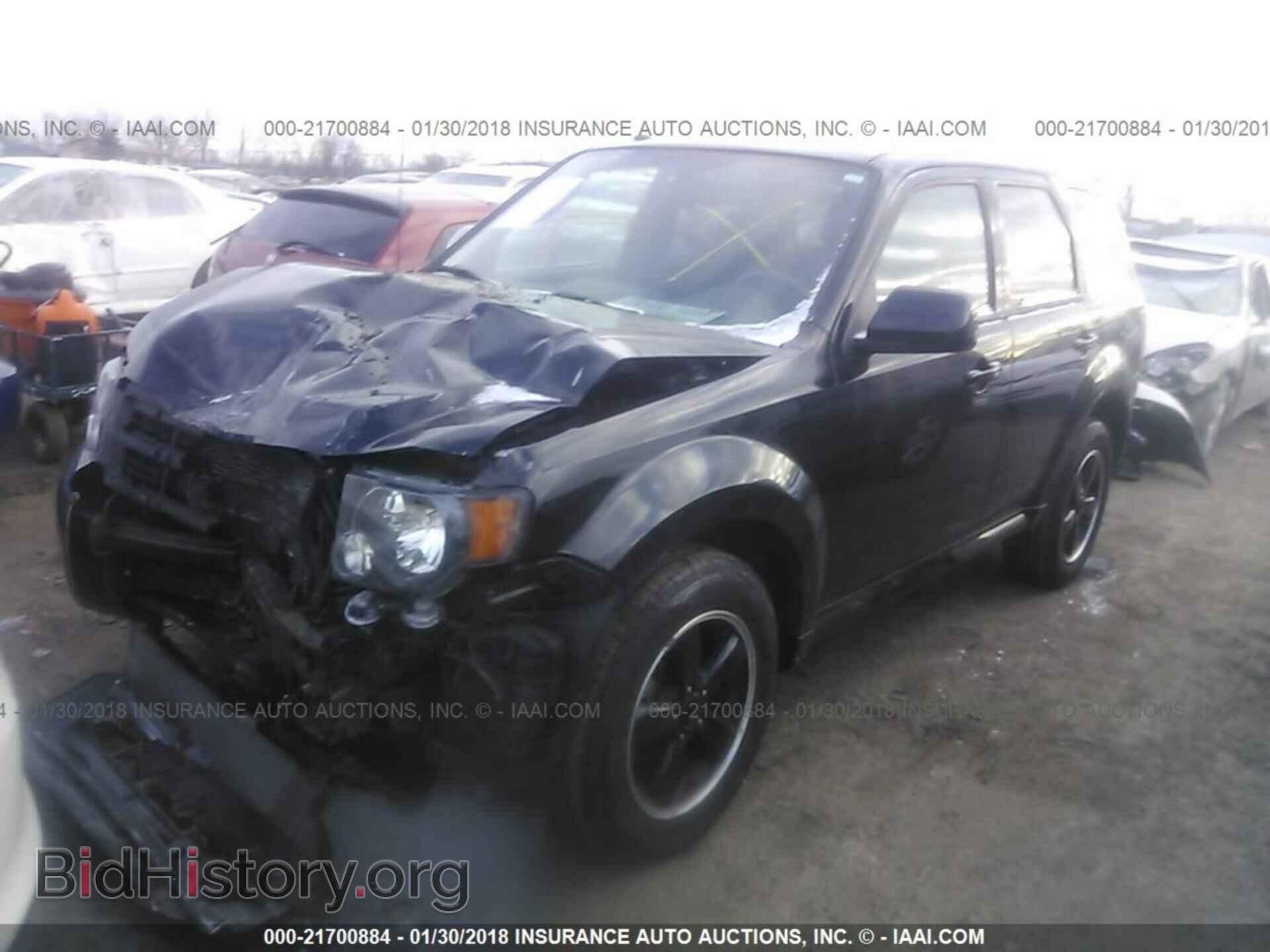 2012 Ford Escape - VIN: 1FMCU0D74CKC40441 - Photo 2