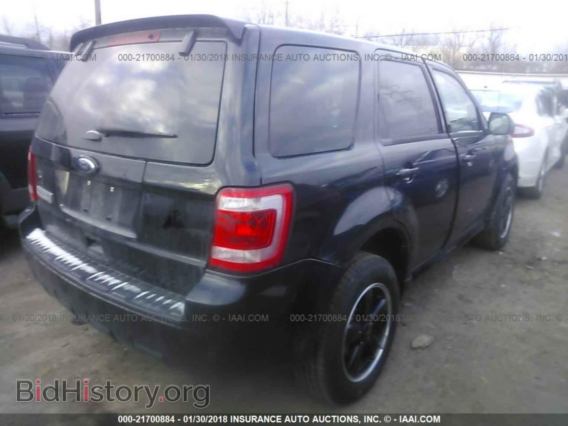 2012 Ford Escape - VIN: 1FMCU0D74CKC40441 - Photo 4