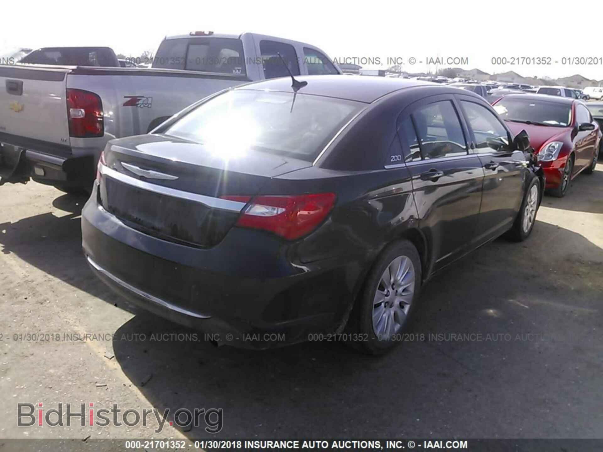 2013 Chrysler 200 - VIN: 1C3CCBAB2DN642135 - Photo 4