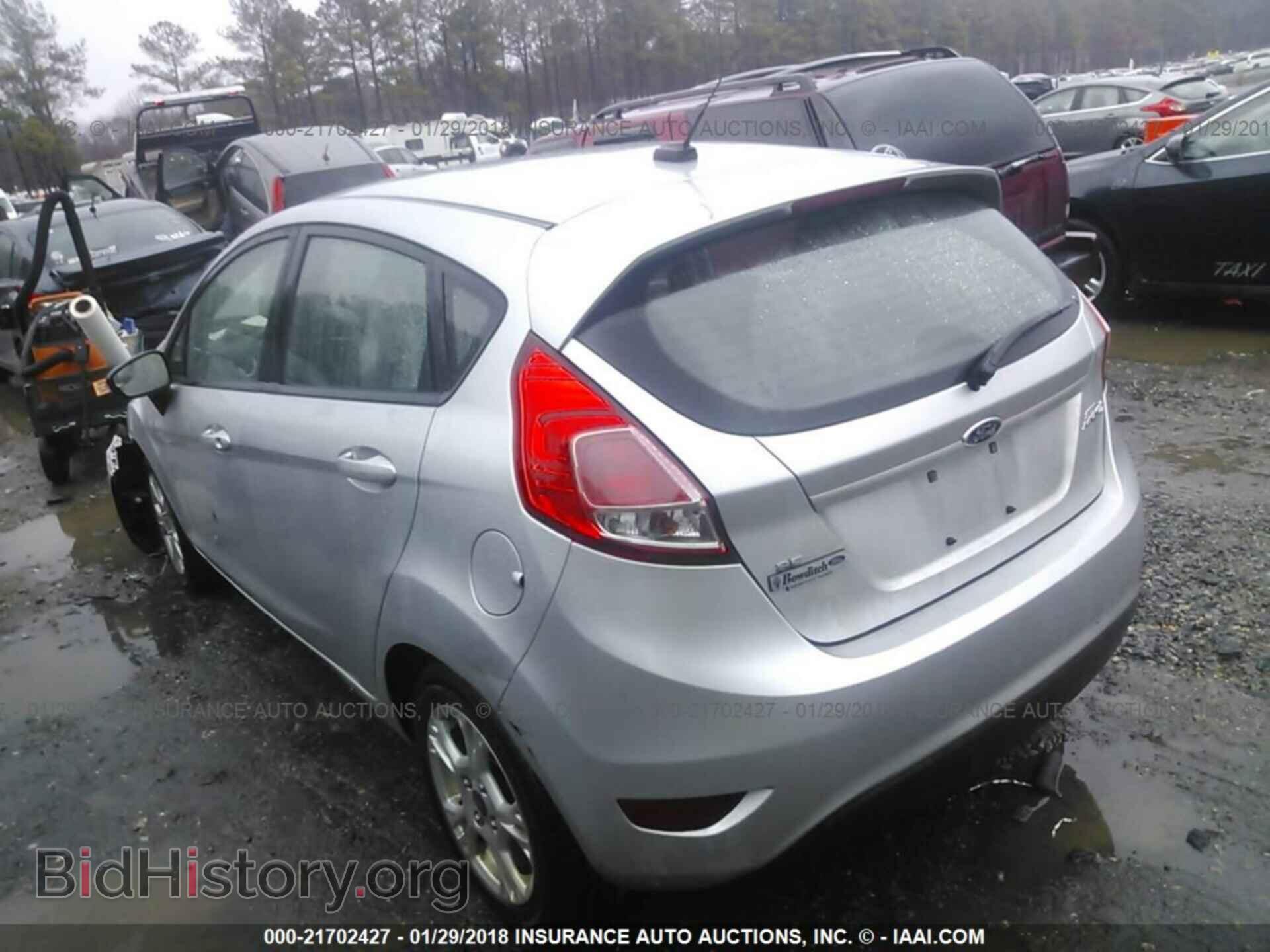 2015 Ford Fiesta - VIN: 3FADP4EJ9FM141117 - Фото 3