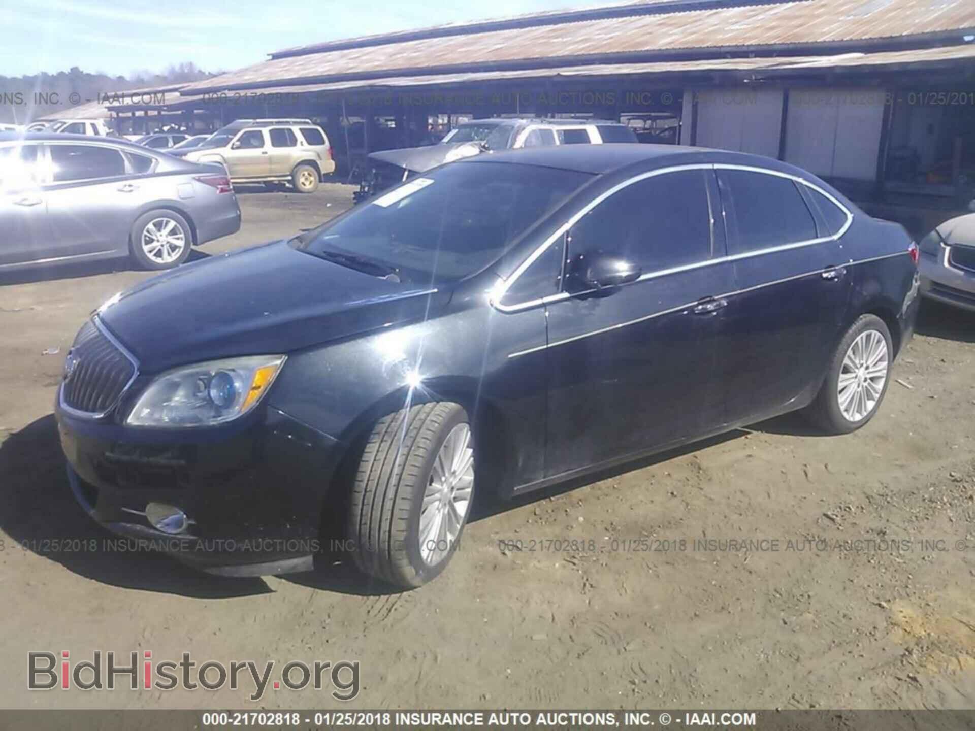 2014 Buick Verano - VIN: 1G4PP5SK3E4146328 - Photo 2
