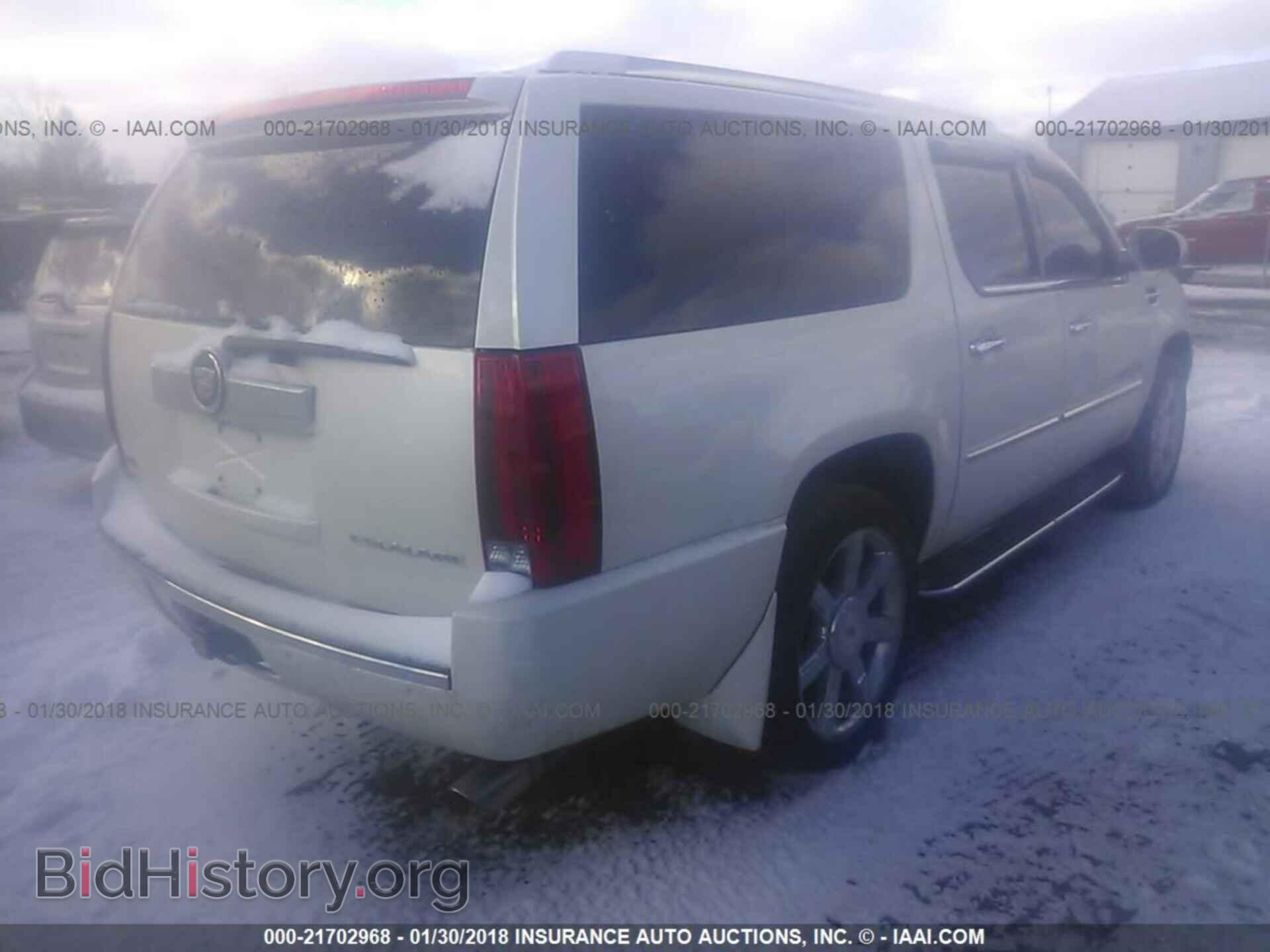 2011 Cadillac Escalade - VIN: 1GYS4HEF9BR212820 - Фото 4