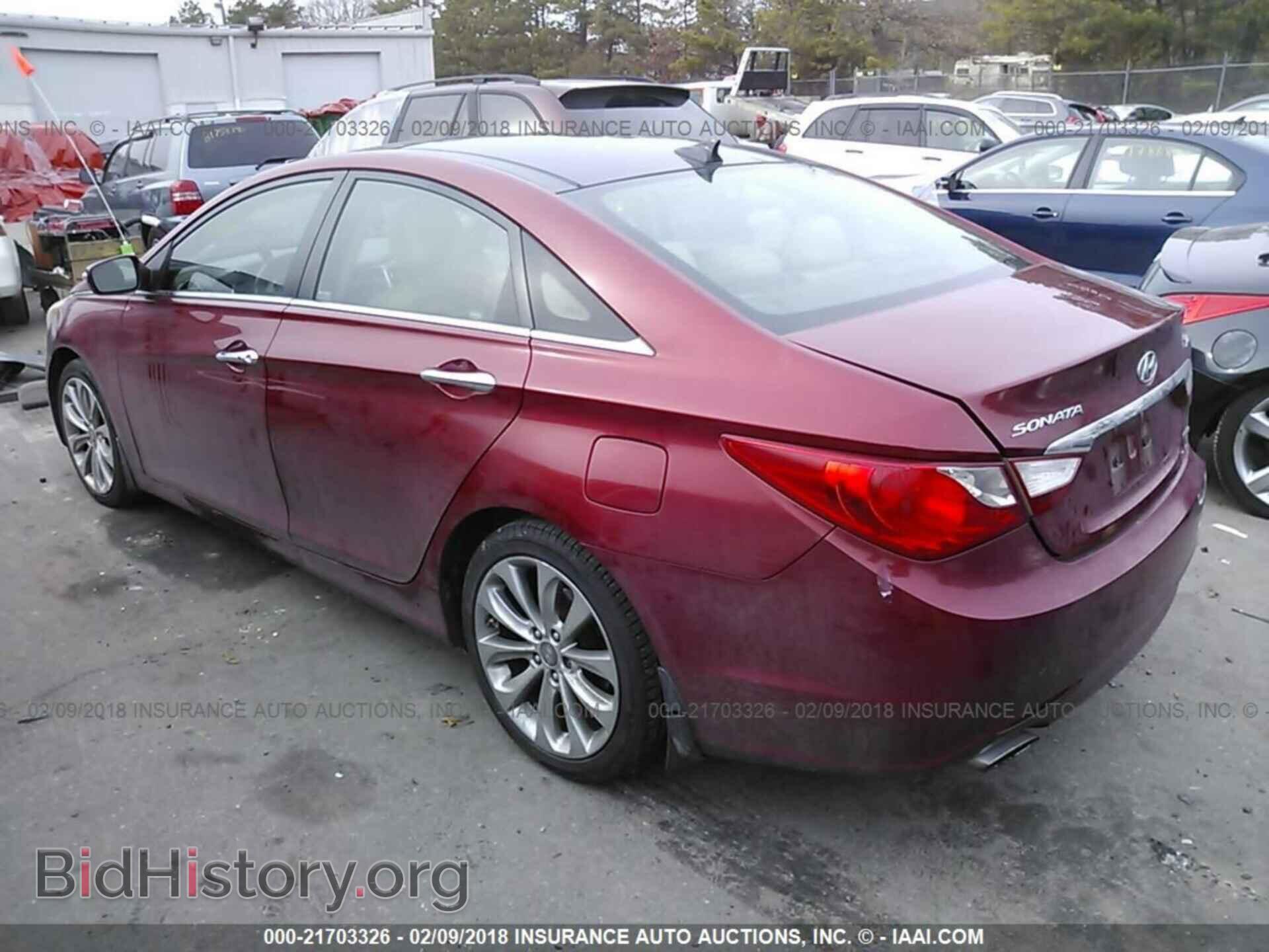 2012 Hyundai Sonata - VIN: 5NPEC4AB4CH464713 - Photo 3