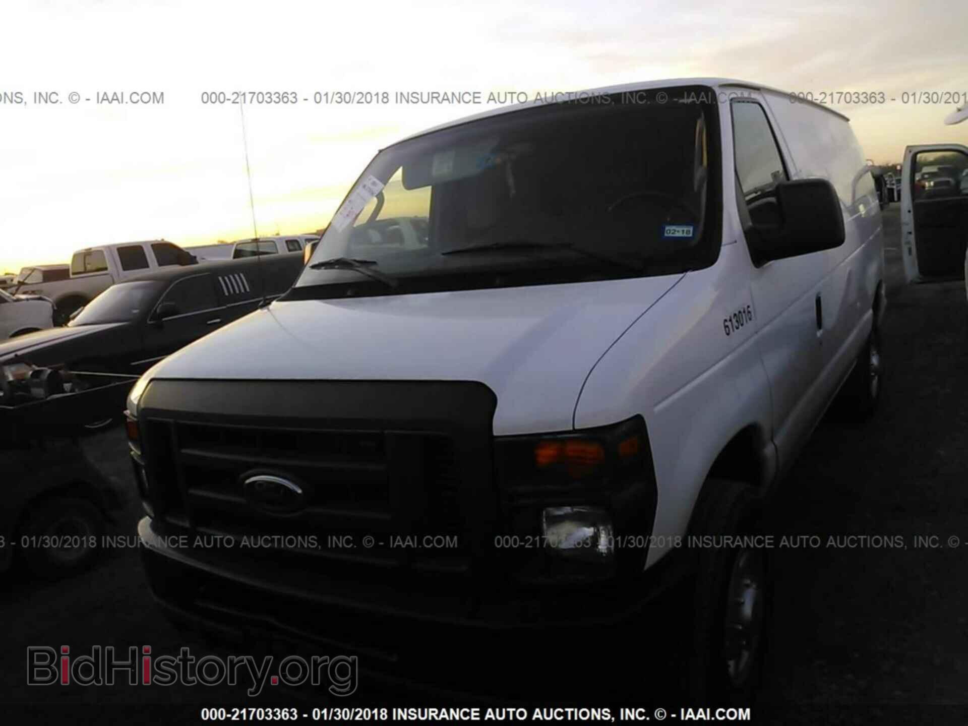 2013 Ford Econoline - VIN: 1FTNE2EL3DDA64733 - Photo 2