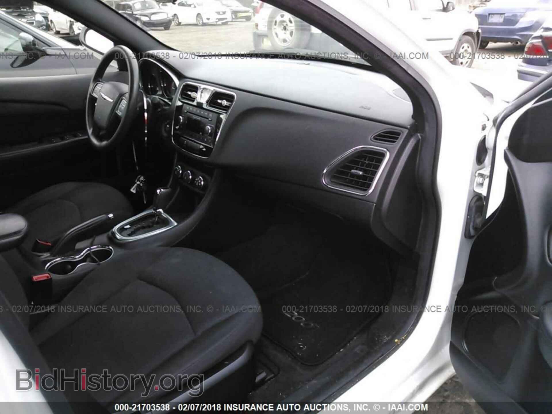 2013 Chrysler 200 - VIN: 1C3CCBAB8DN674006 - Photo 5