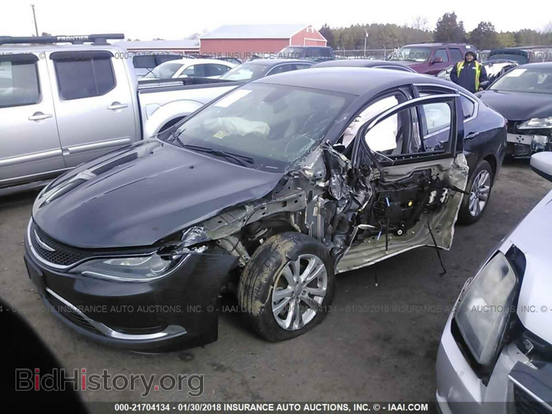 2015 Chrysler 200 - VIN: 1C3CCCAB0FN750679 - Photo 2